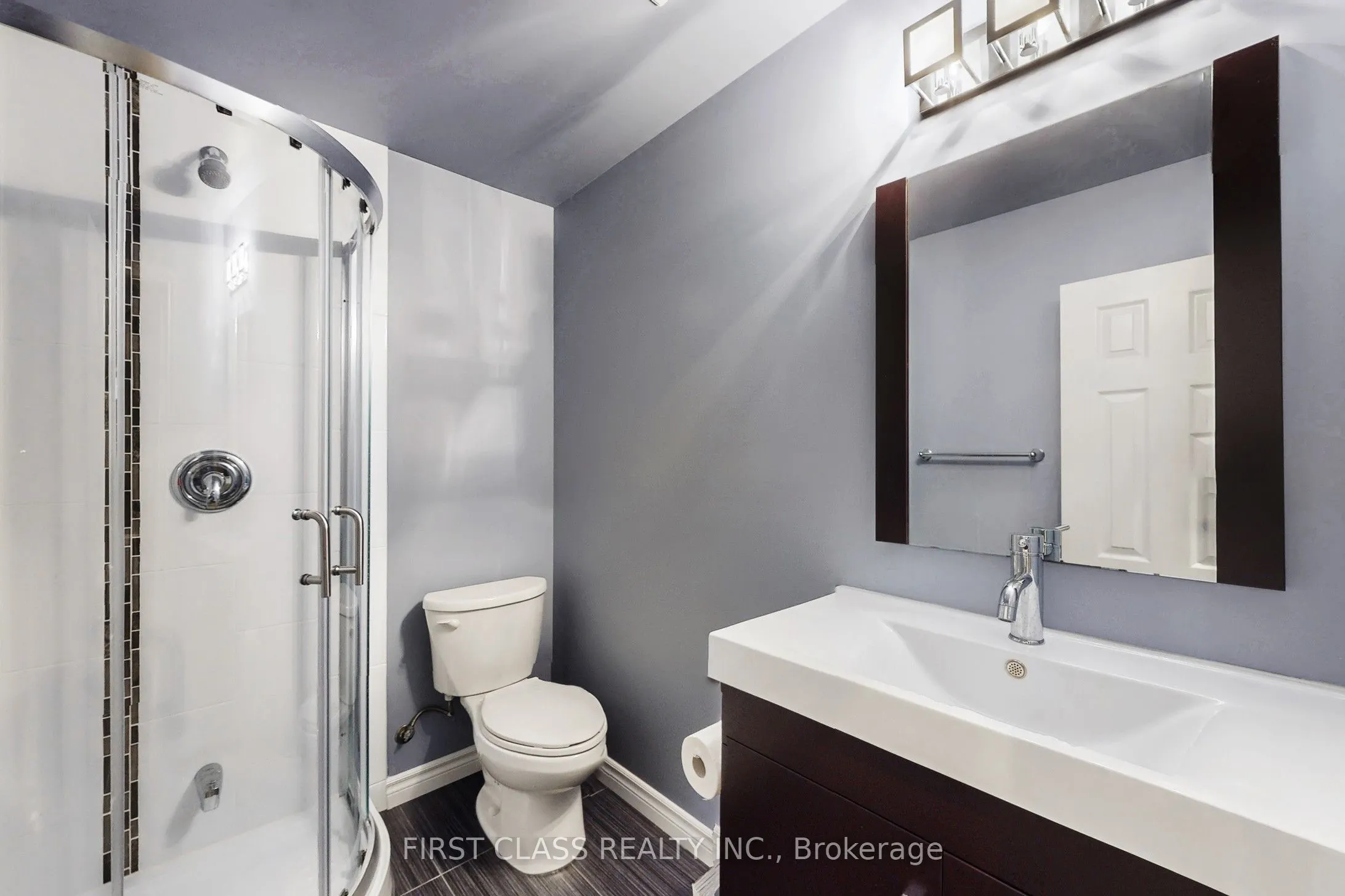 5244 Floral Hill Crescent