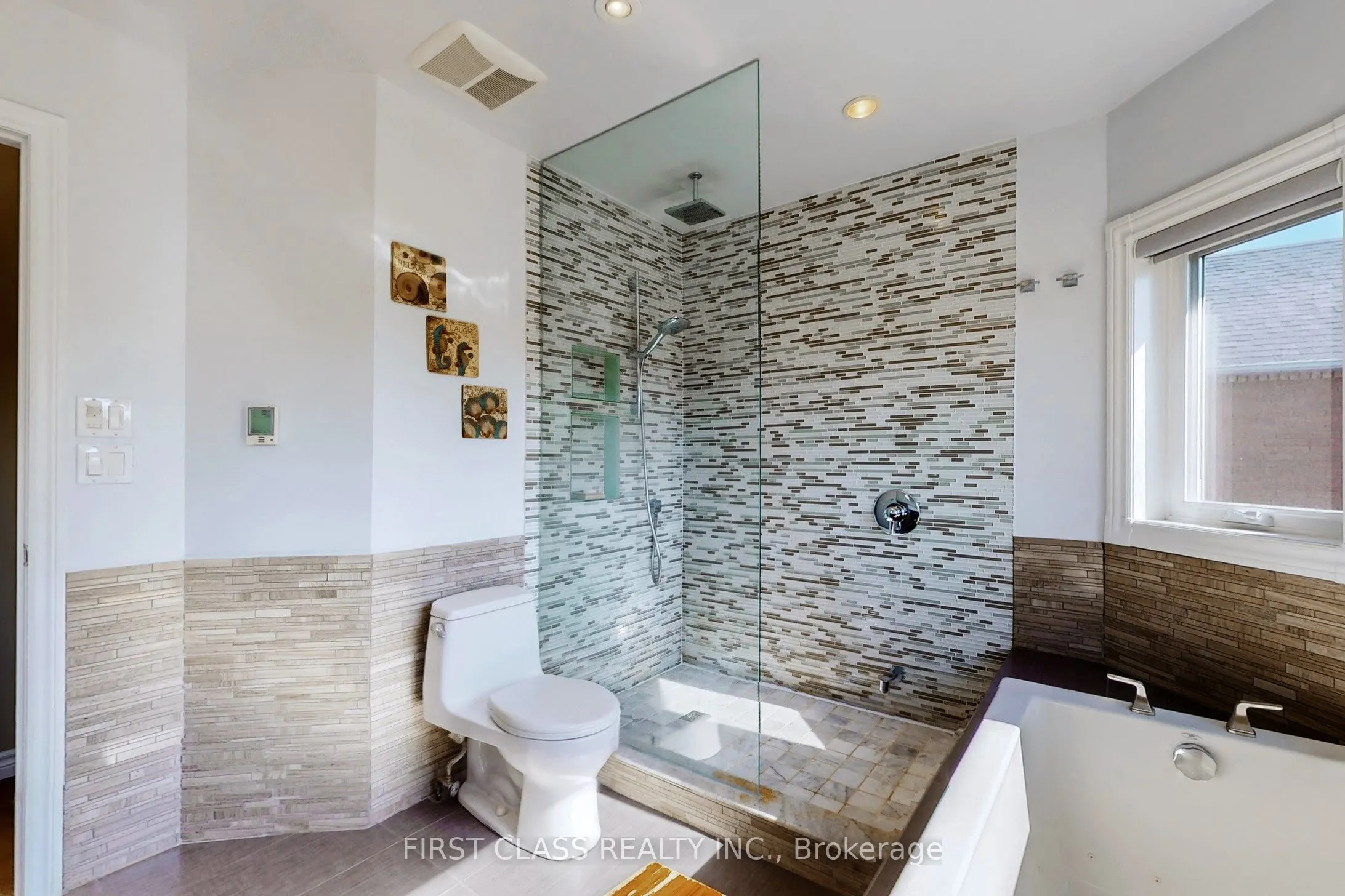 5244 Floral Hill Crescent