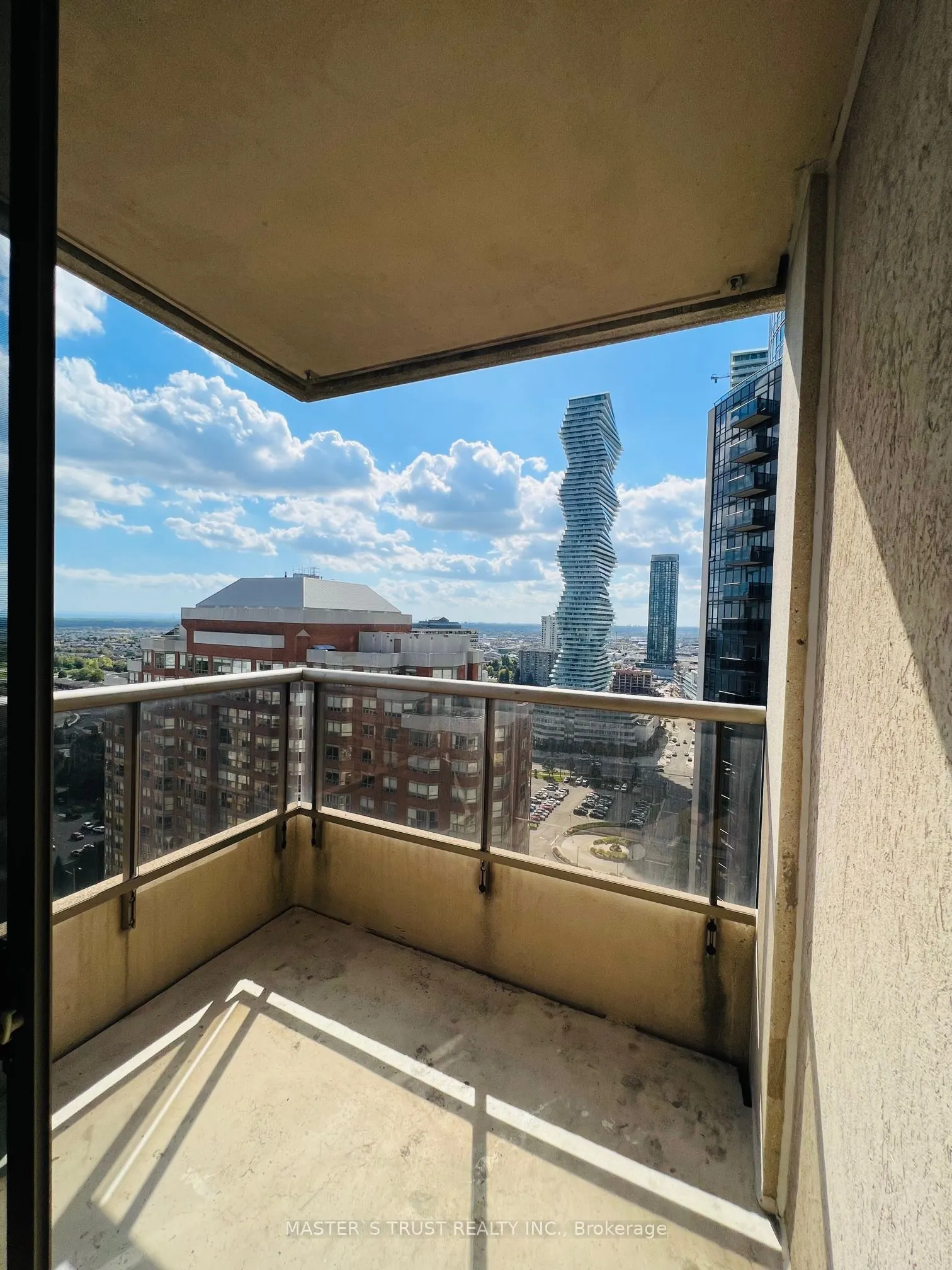 310 Burnhamthorpe Road W, #2512