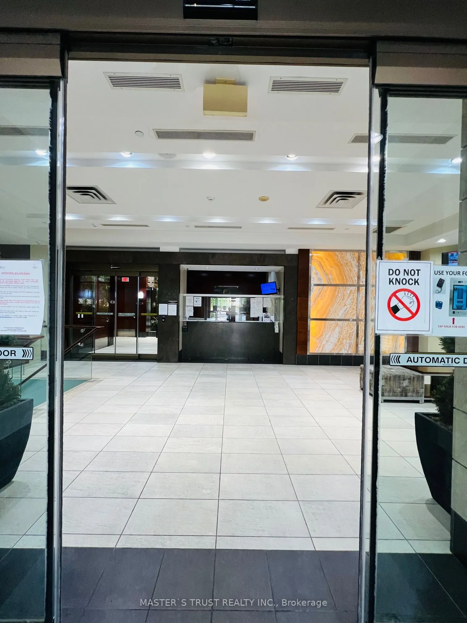 310 Burnhamthorpe Road W, #2512