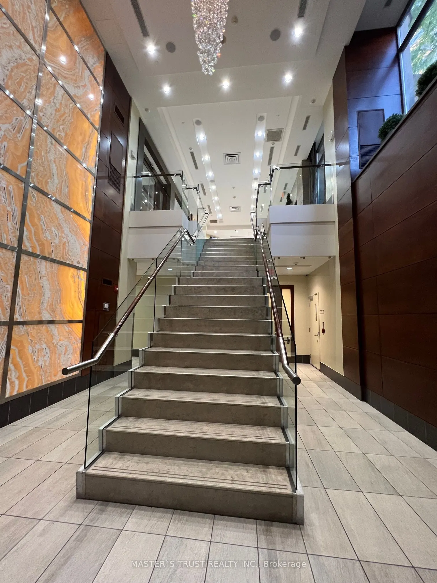 310 Burnhamthorpe Road W, #2512