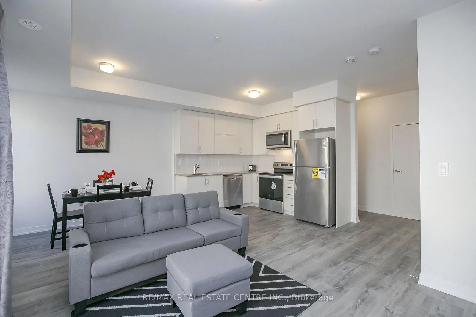 3556 Colonial Drive, #4