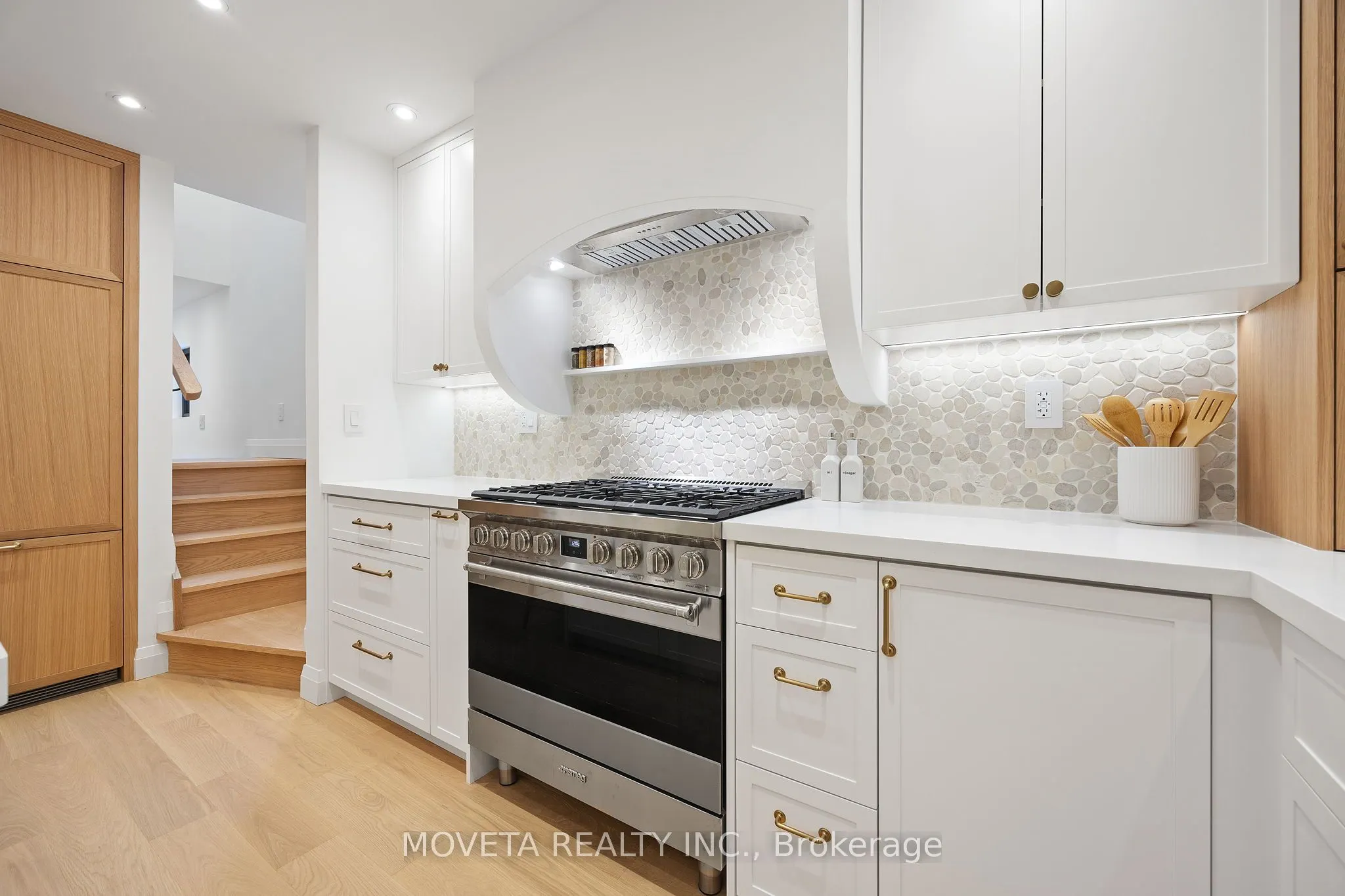 4 Mahoney Avenue