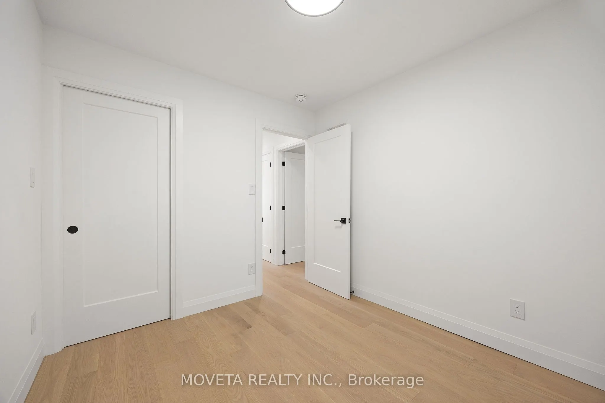 4 Mahoney Avenue