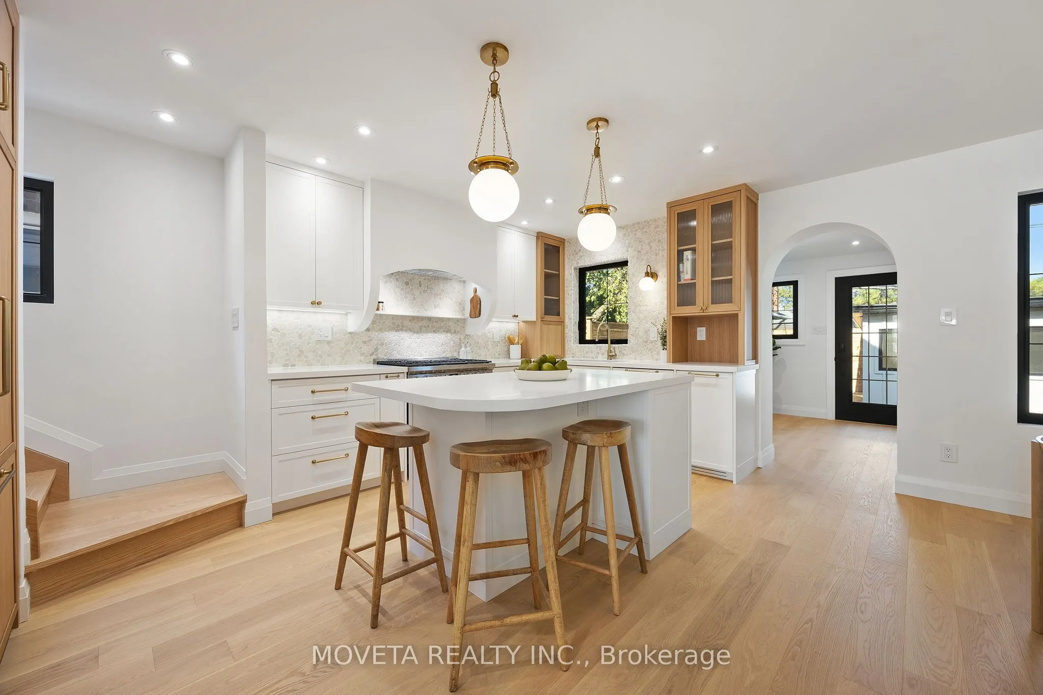 4 Mahoney Avenue