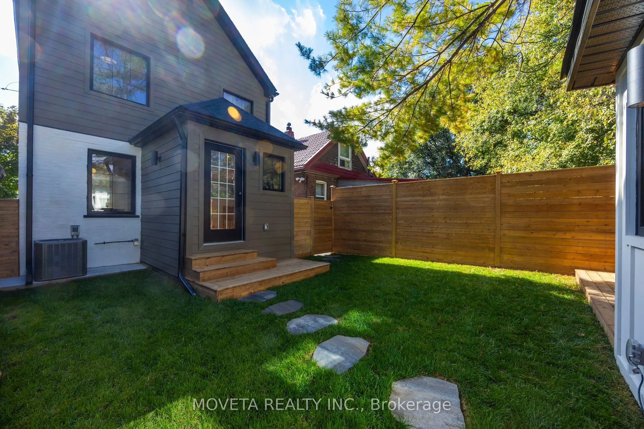 4 Mahoney Avenue