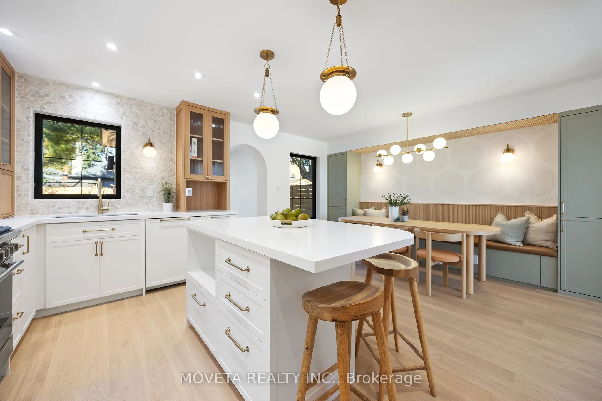 4 Mahoney Avenue