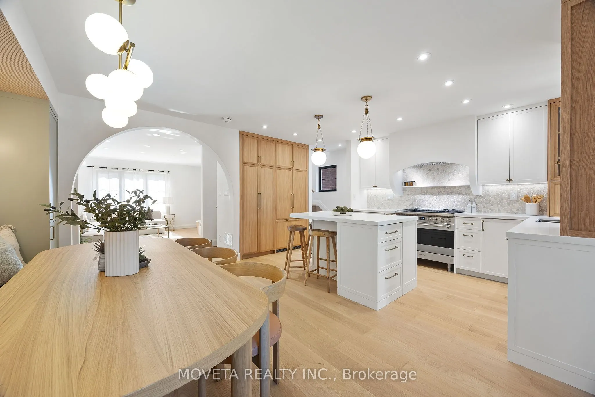 4 Mahoney Avenue
