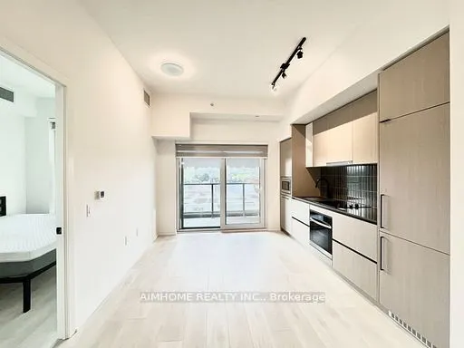1285 Dupont Street, #506