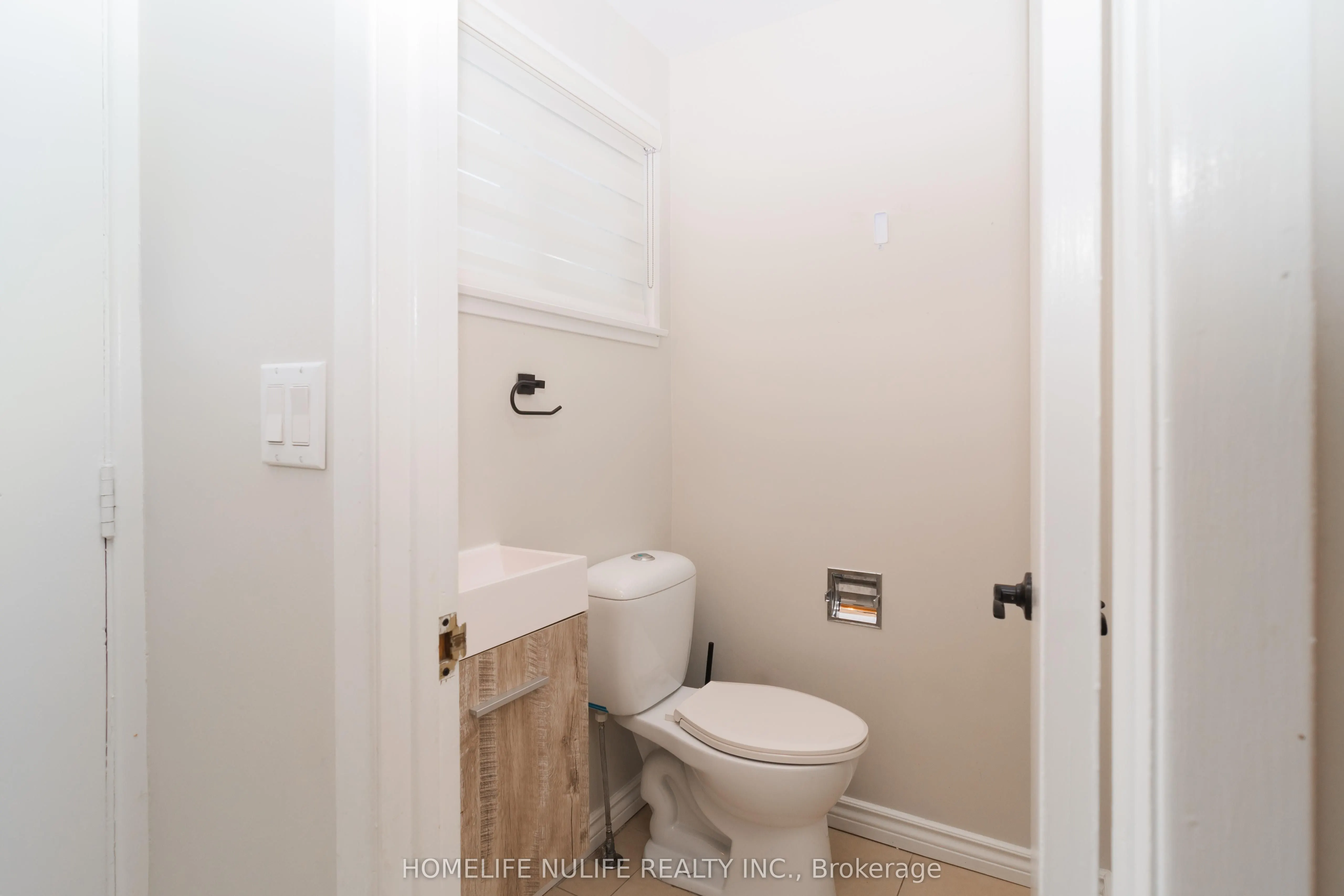 1805 Pattinson Crescent