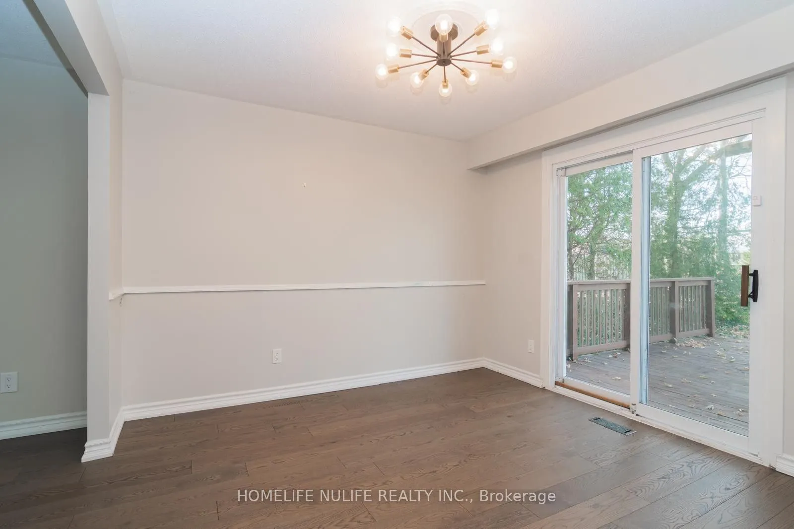 1805 Pattinson Crescent
