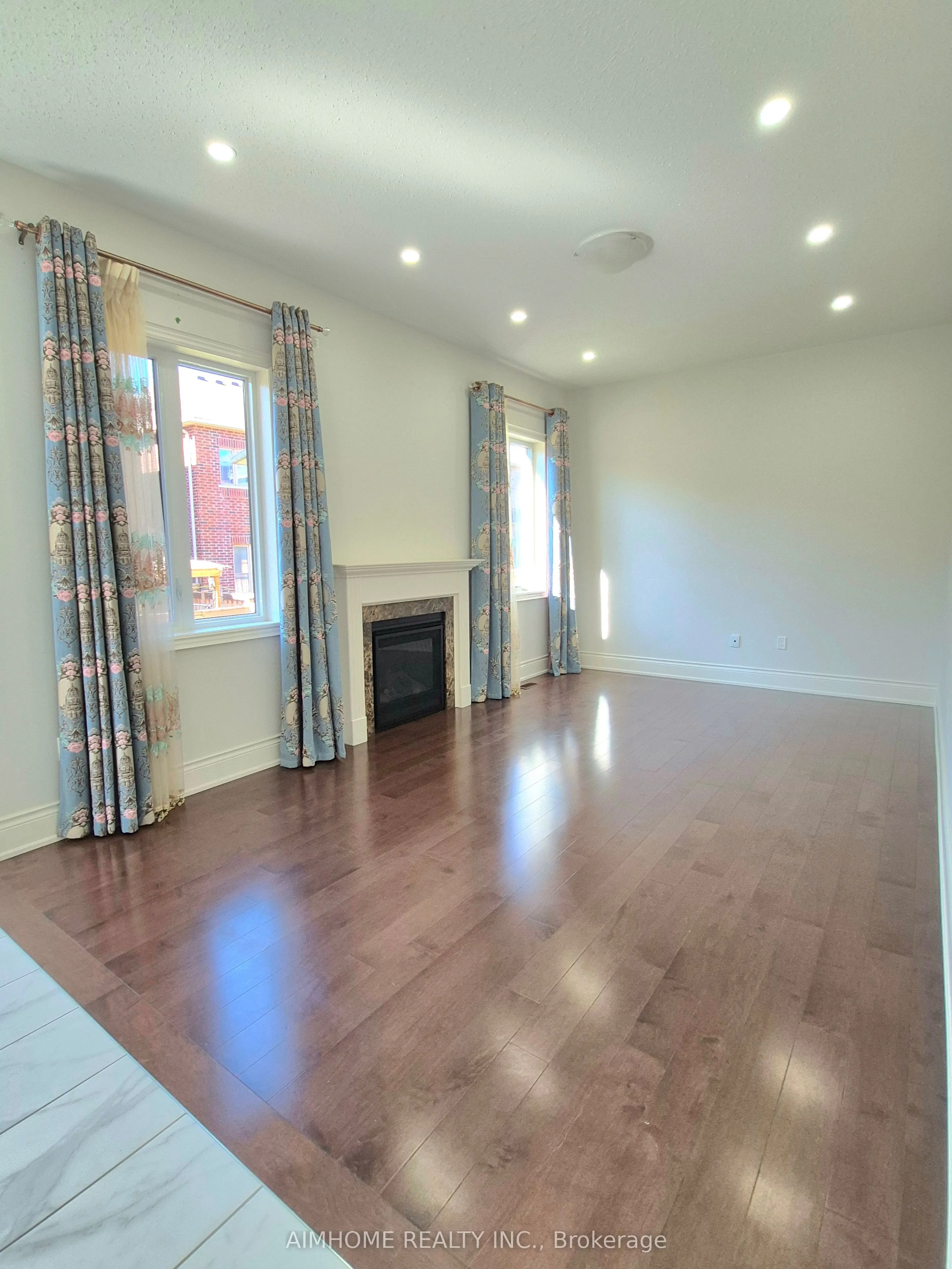 3192 Meadow Marsh Crescent