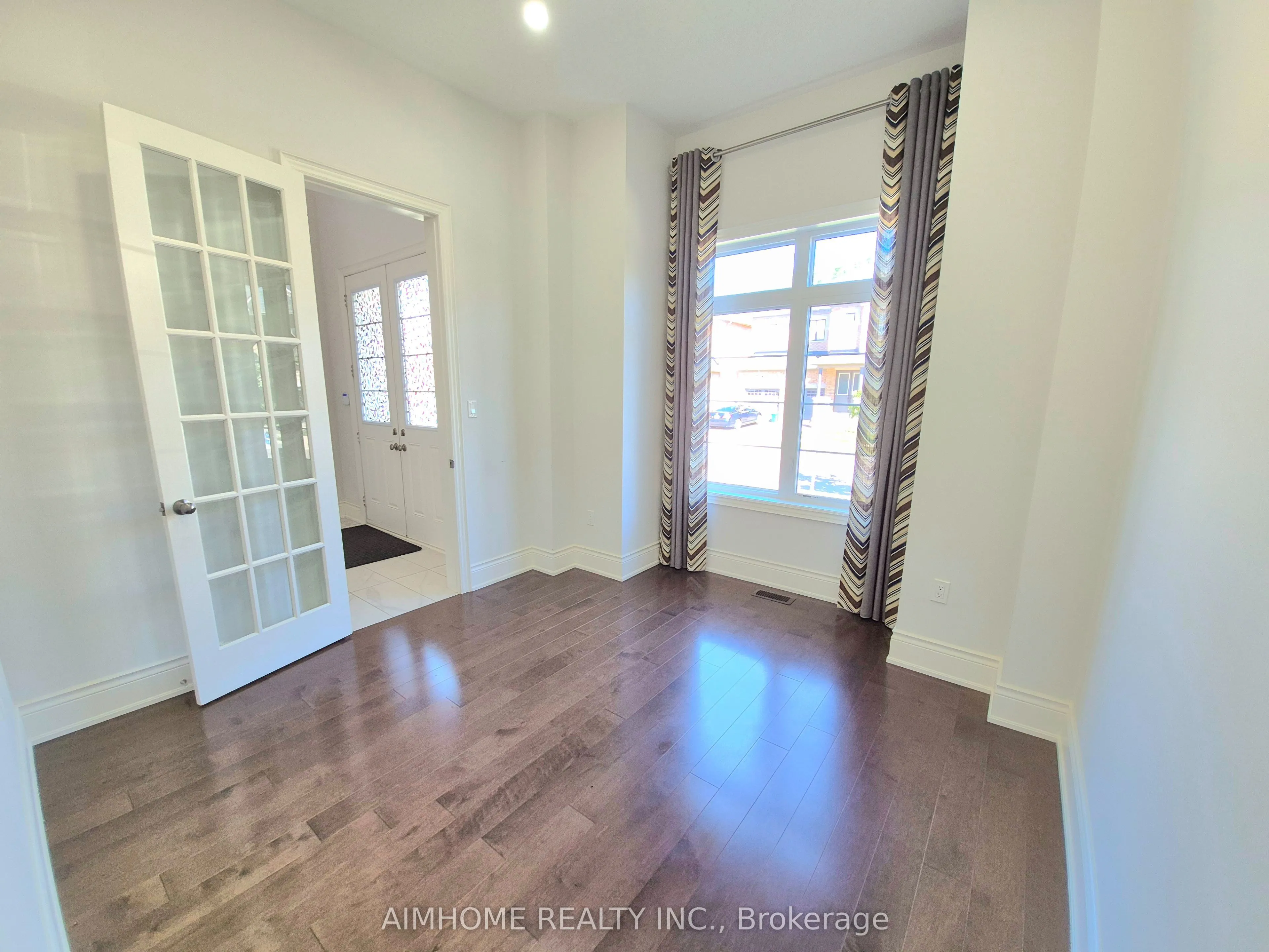 3192 Meadow Marsh Crescent
