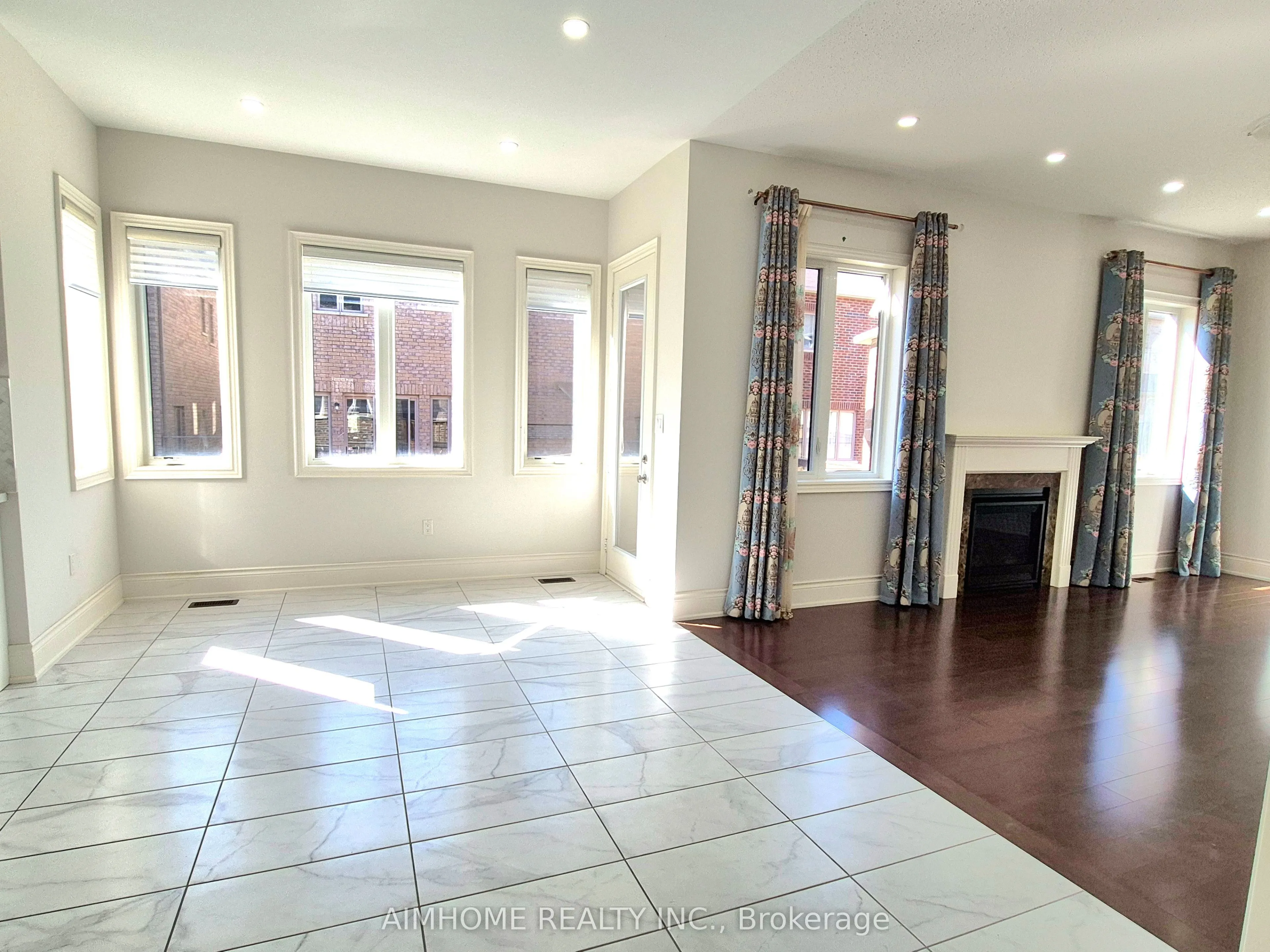3192 Meadow Marsh Crescent