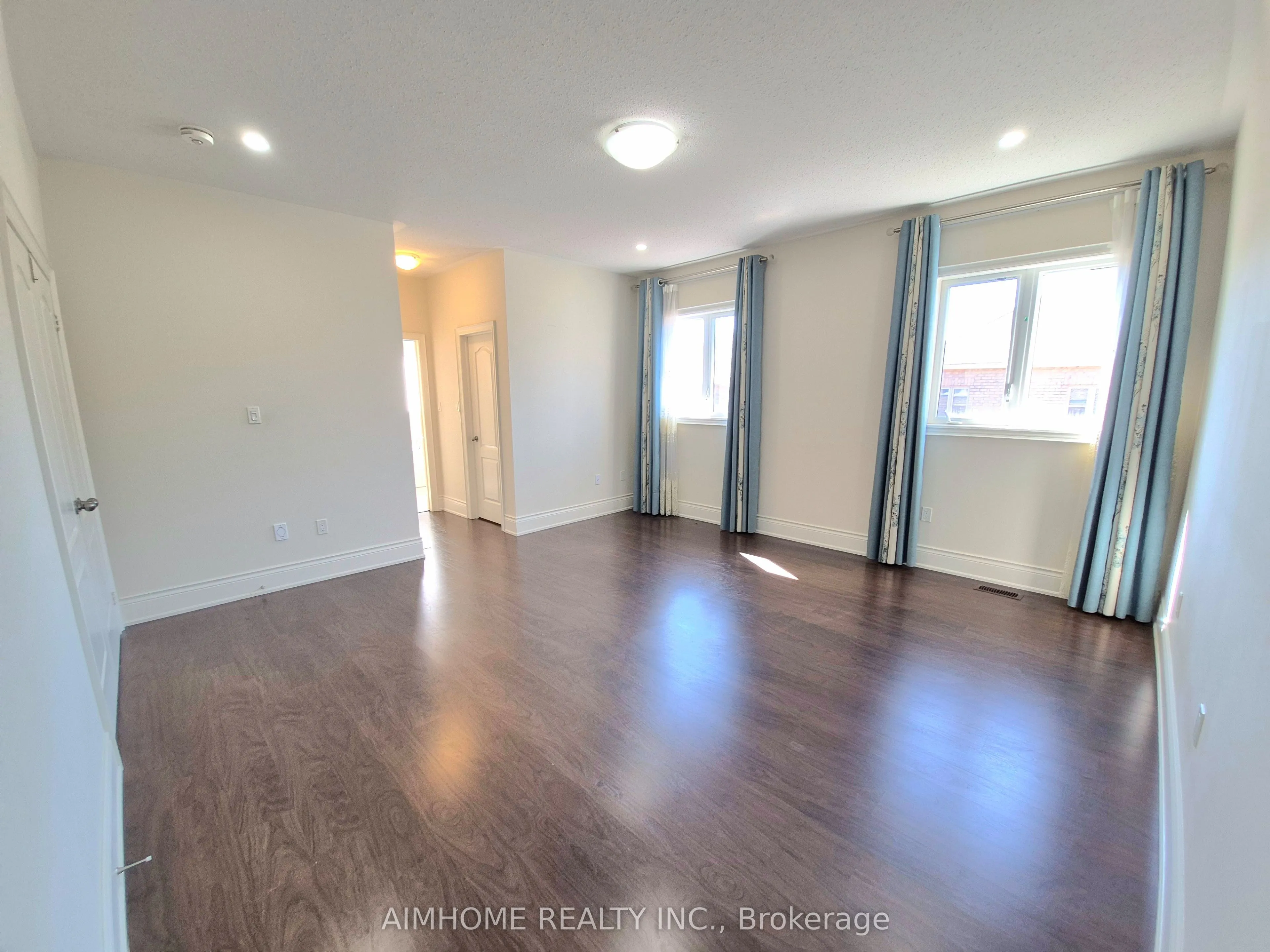 3192 Meadow Marsh Crescent