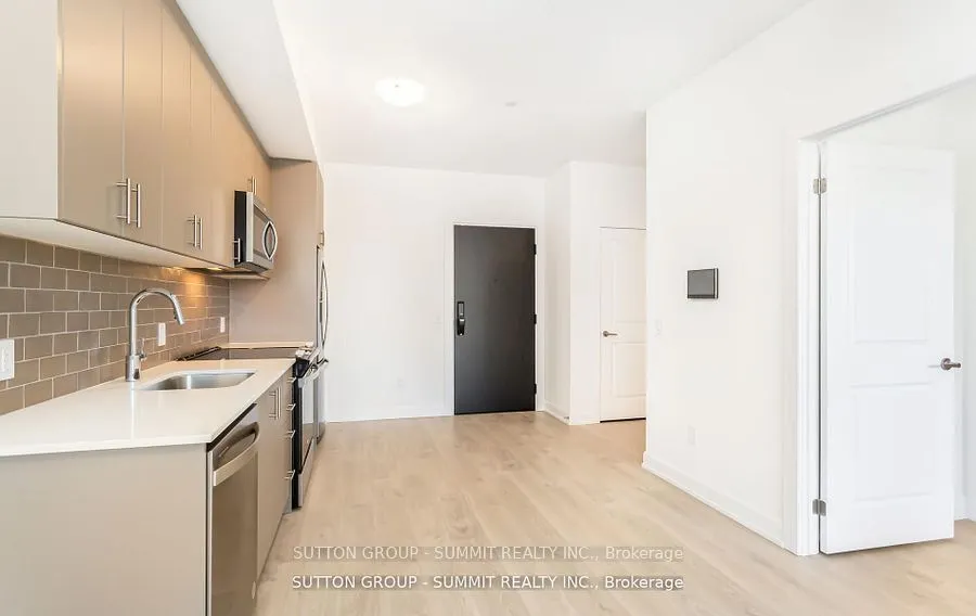 3220 William Coltson Avenue, #906
