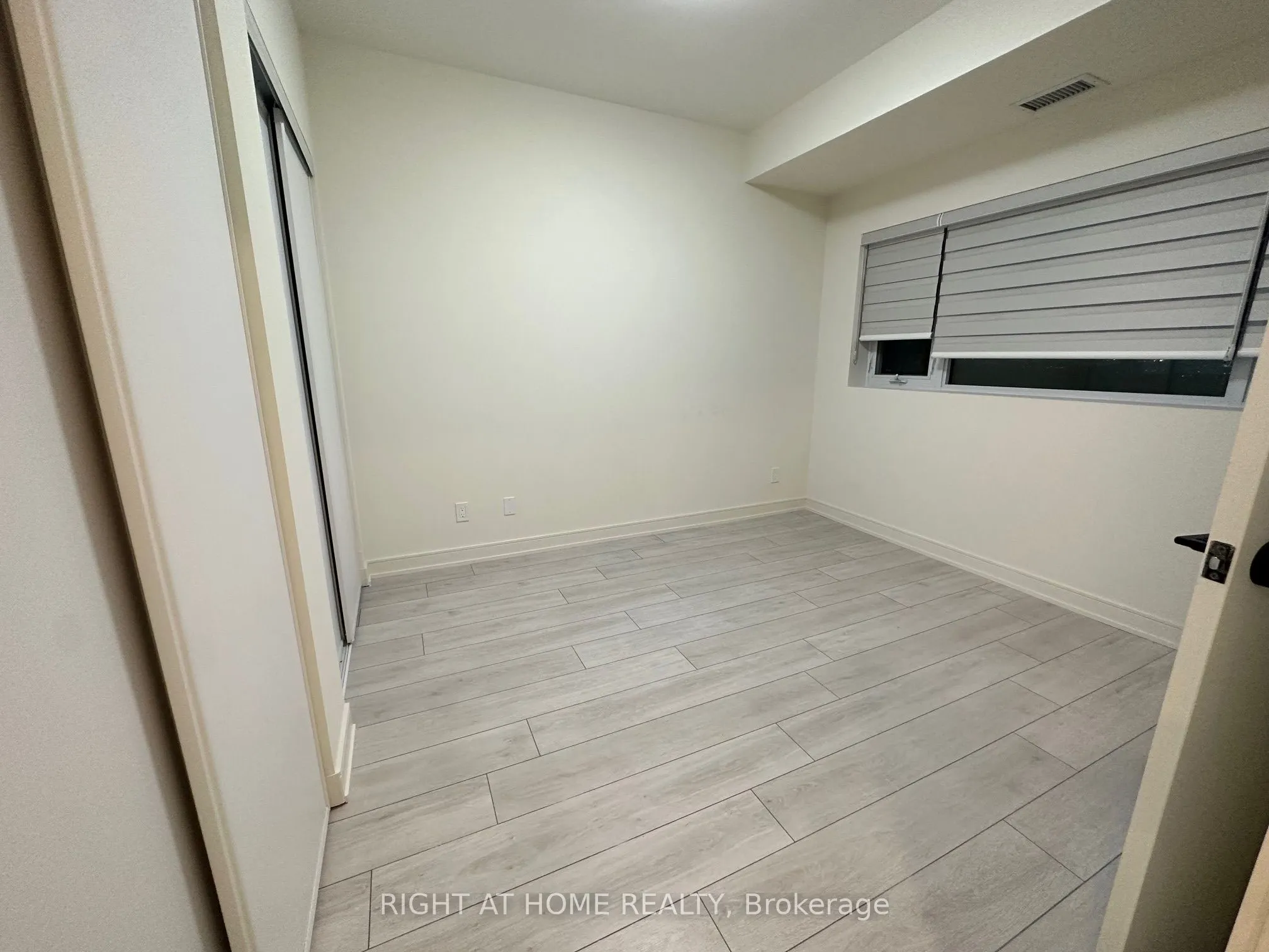 8010 Derry Road, #1601
