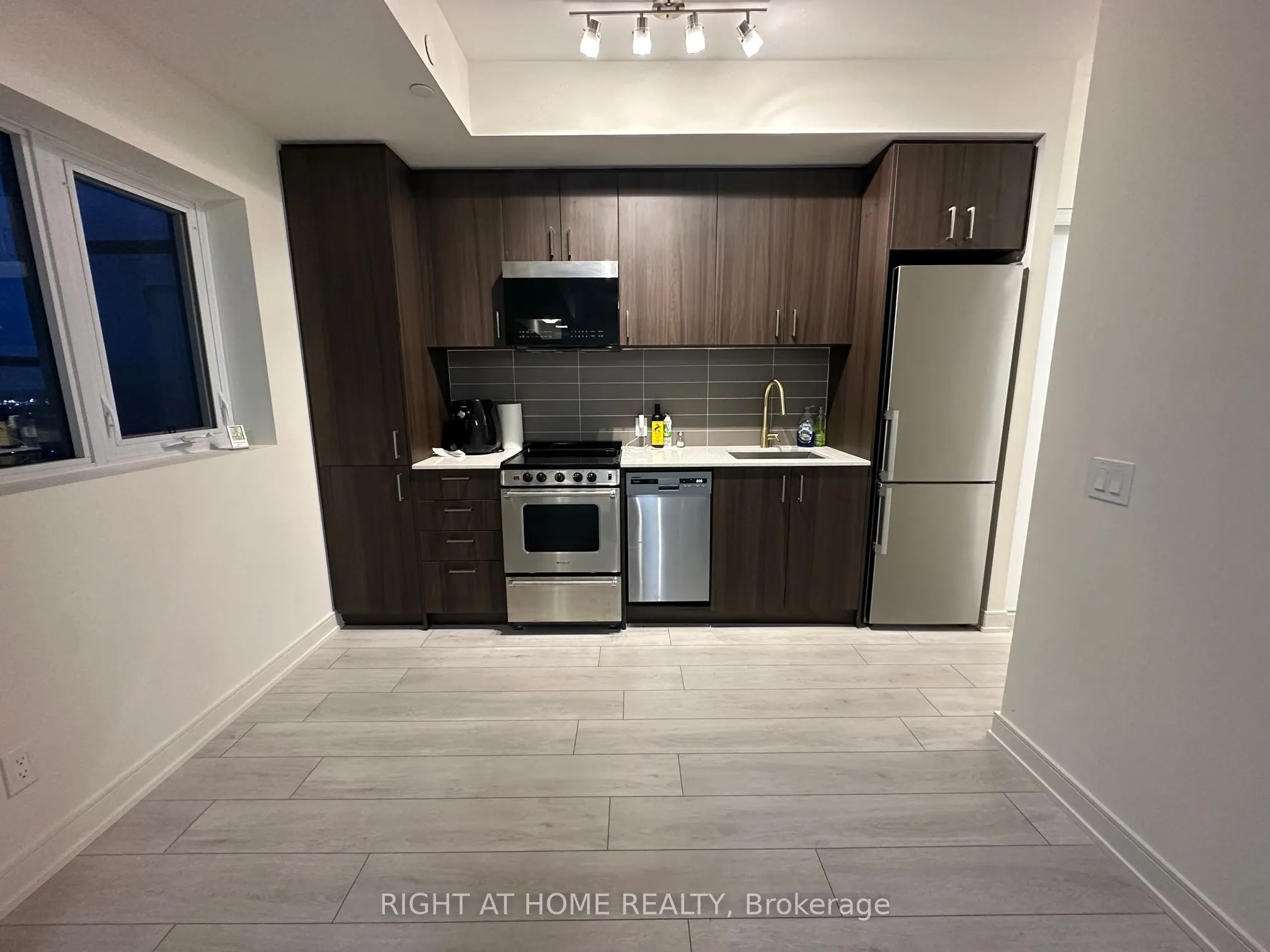 8010 Derry Road, #1601