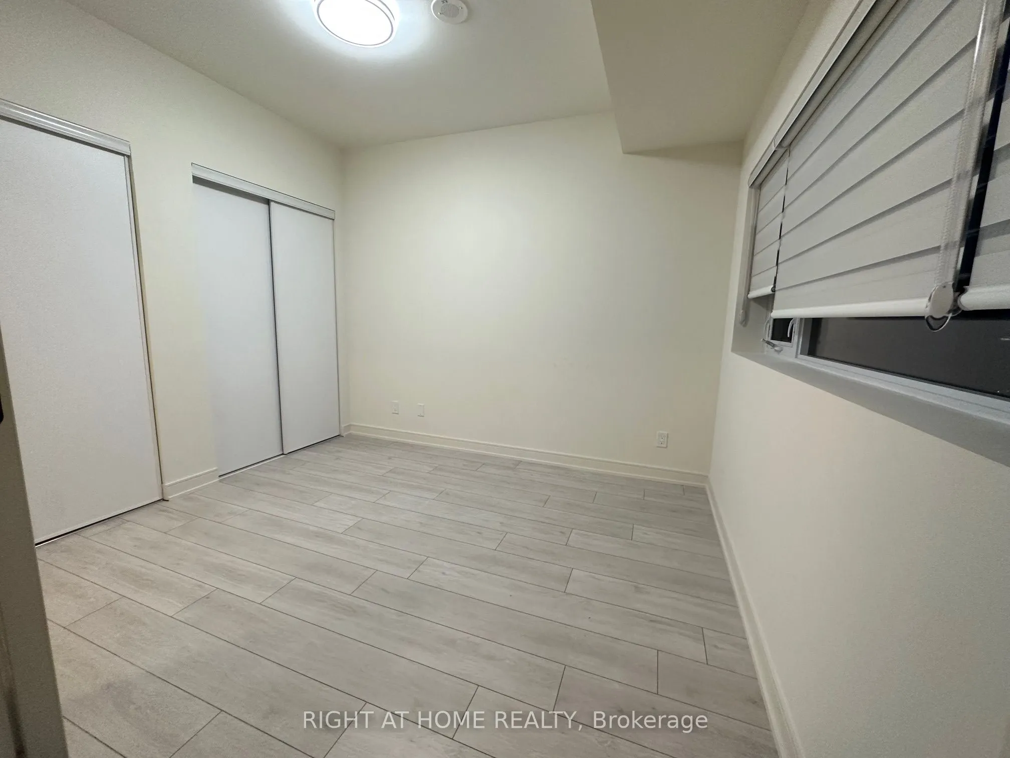 8010 Derry Road, #1601