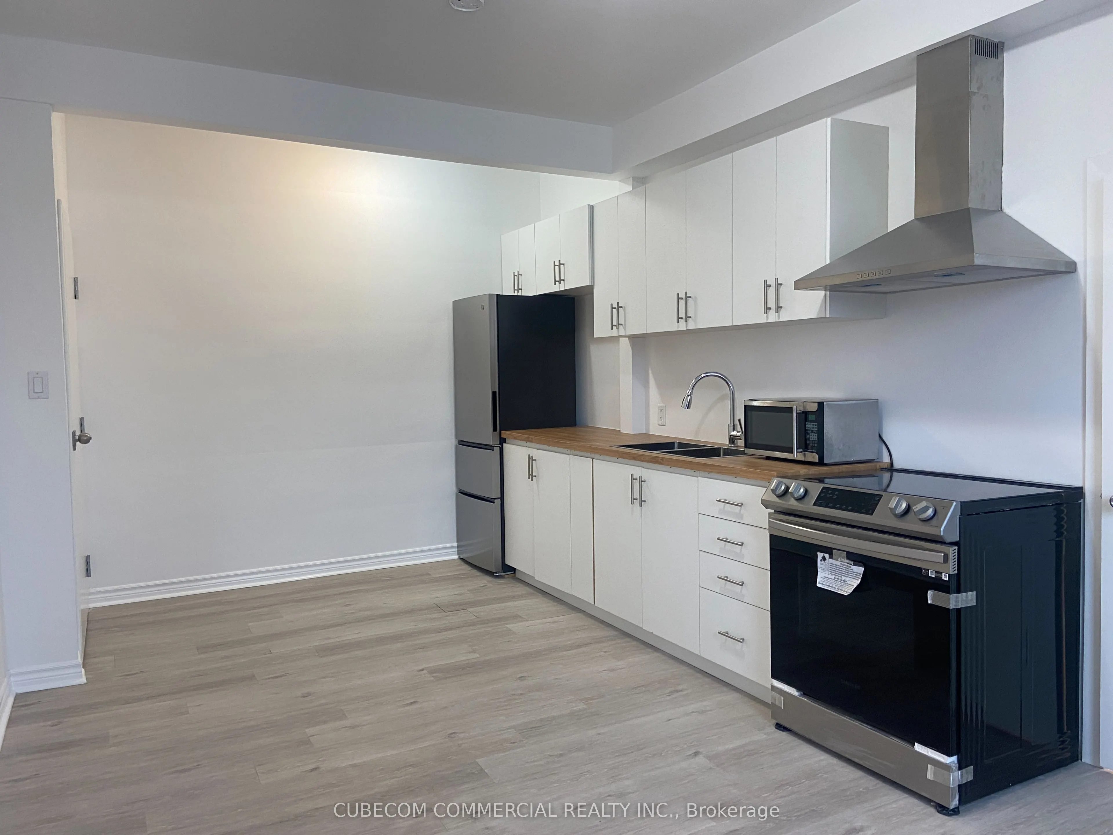 1016 Weston Road, #203