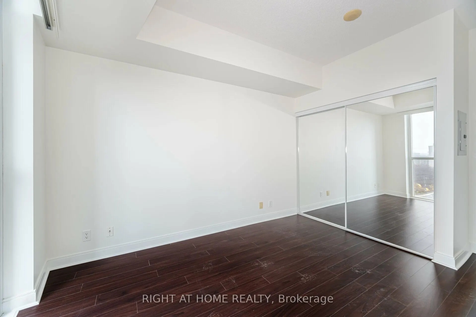 70 Absolute Avenue, #1002