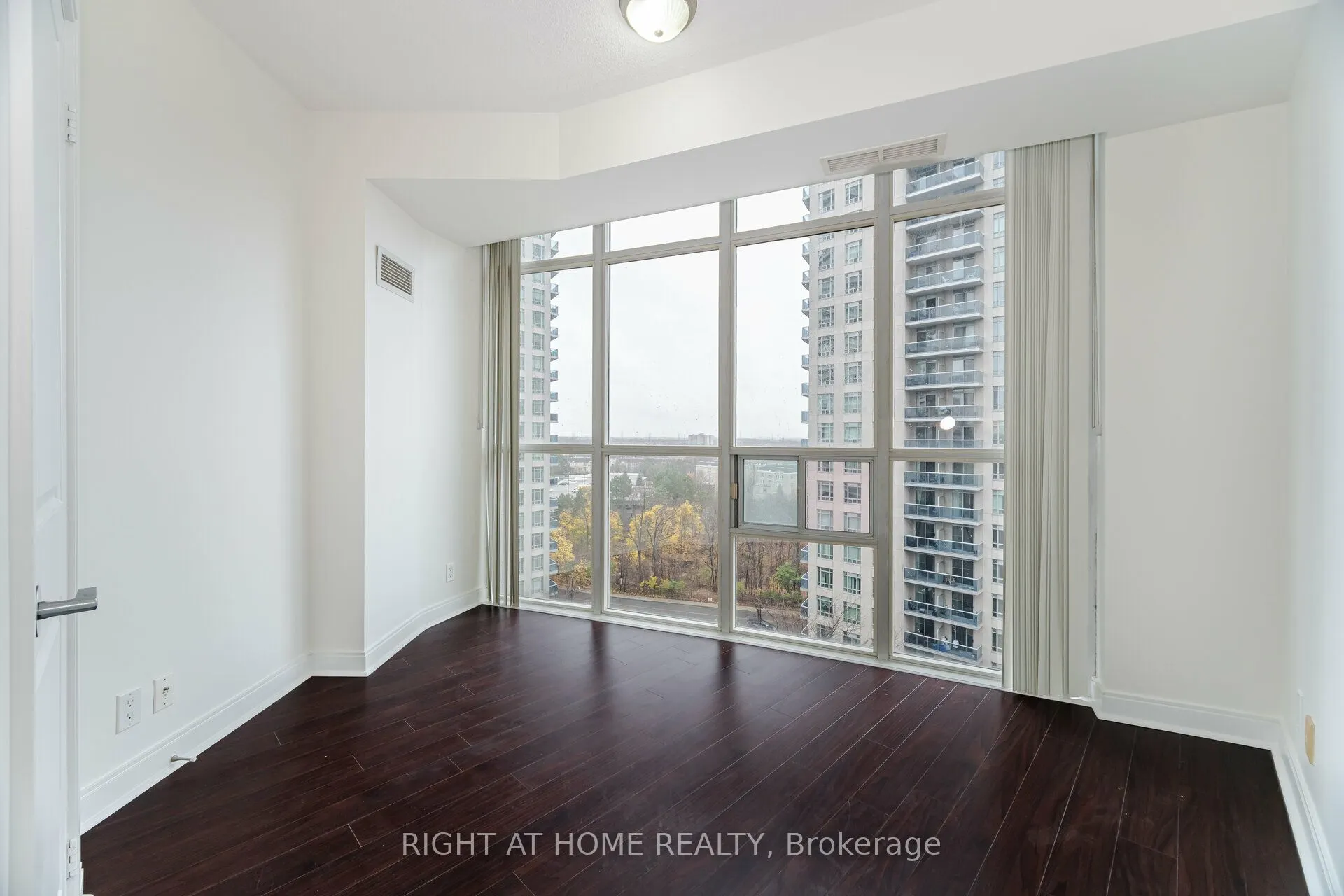 70 Absolute Avenue, #1002