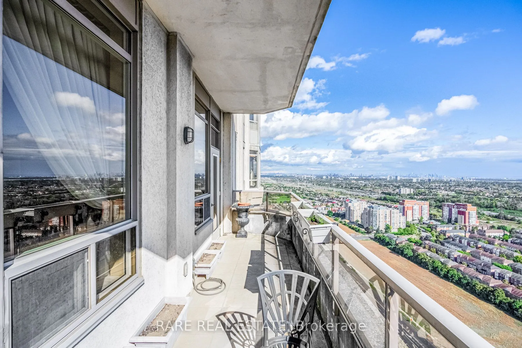 25 Kingsbridge Garden Circle, #TPH6