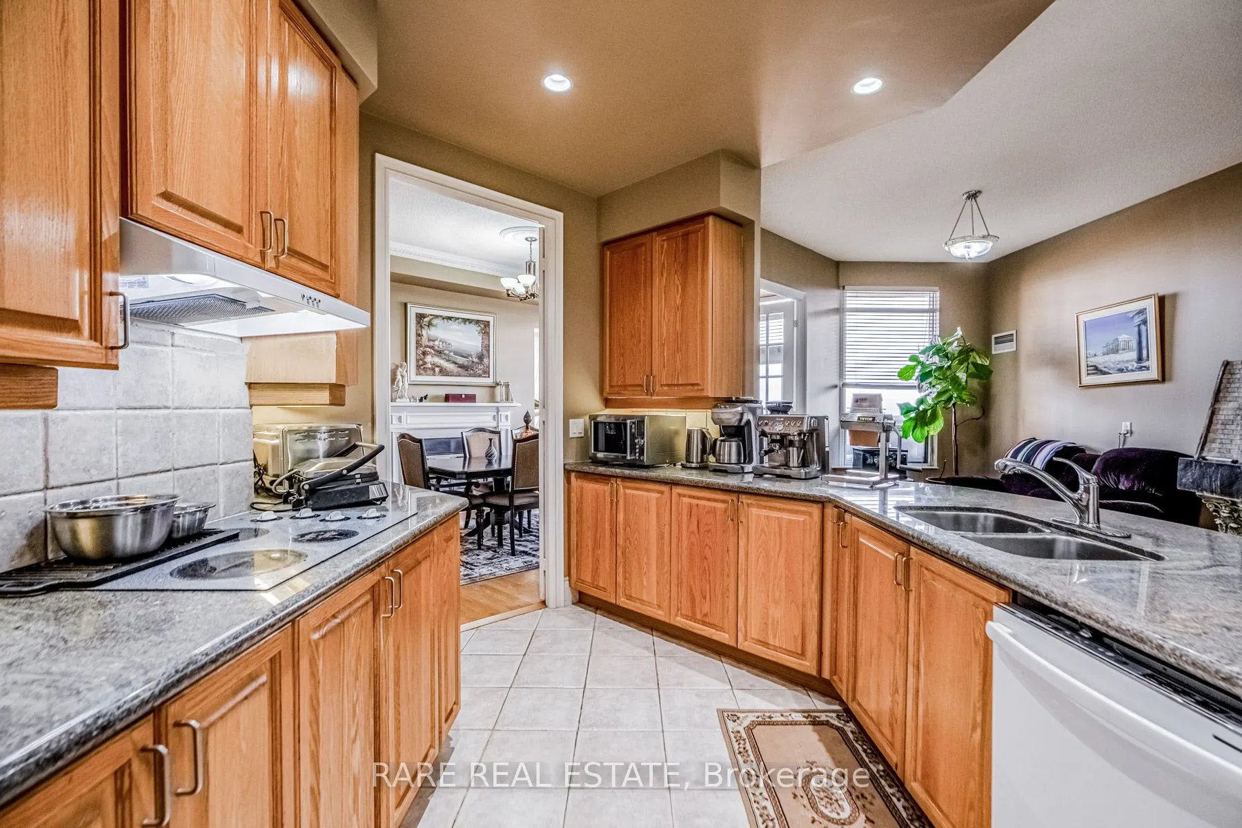 25 Kingsbridge Garden Circle, #TPH6