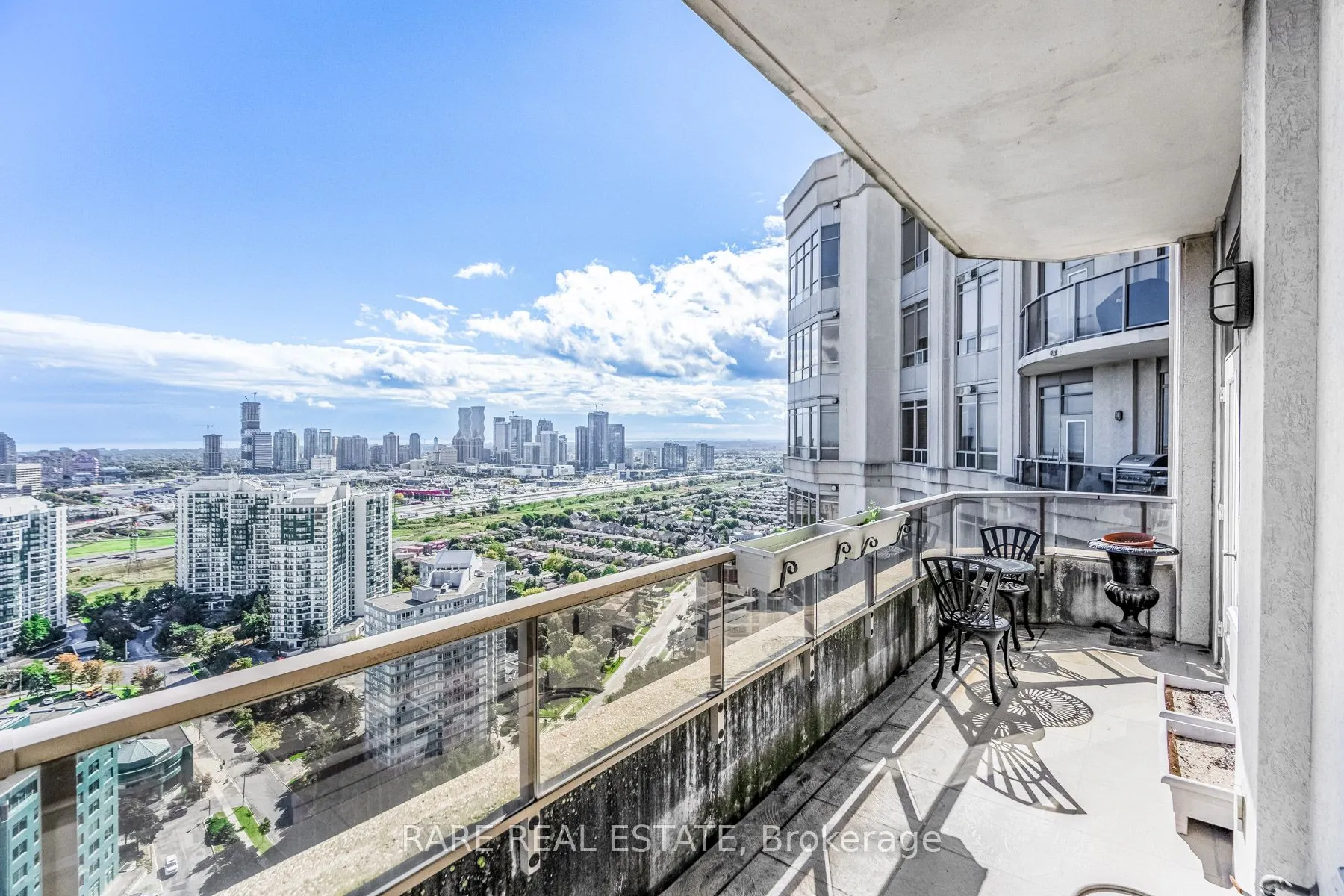25 Kingsbridge Garden Circle, #TPH6