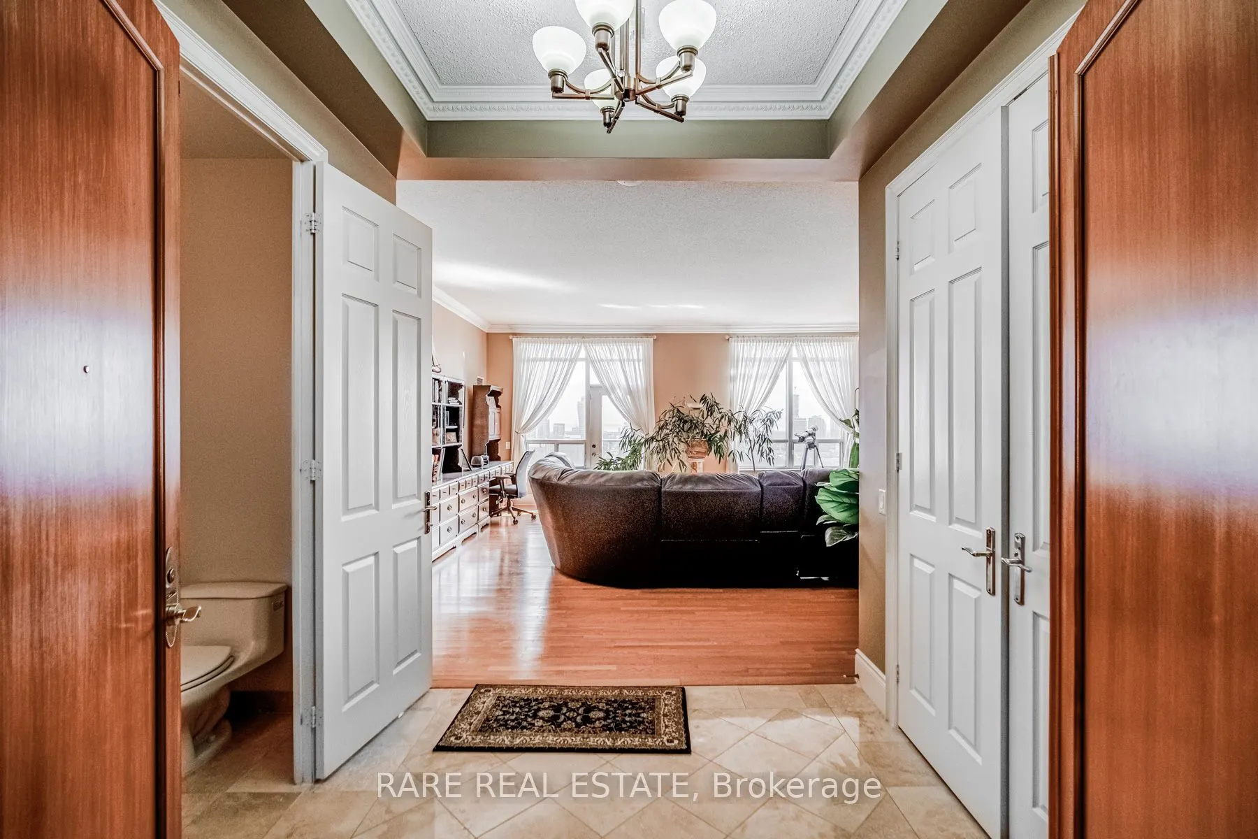 25 Kingsbridge Garden Circle, #TPH6