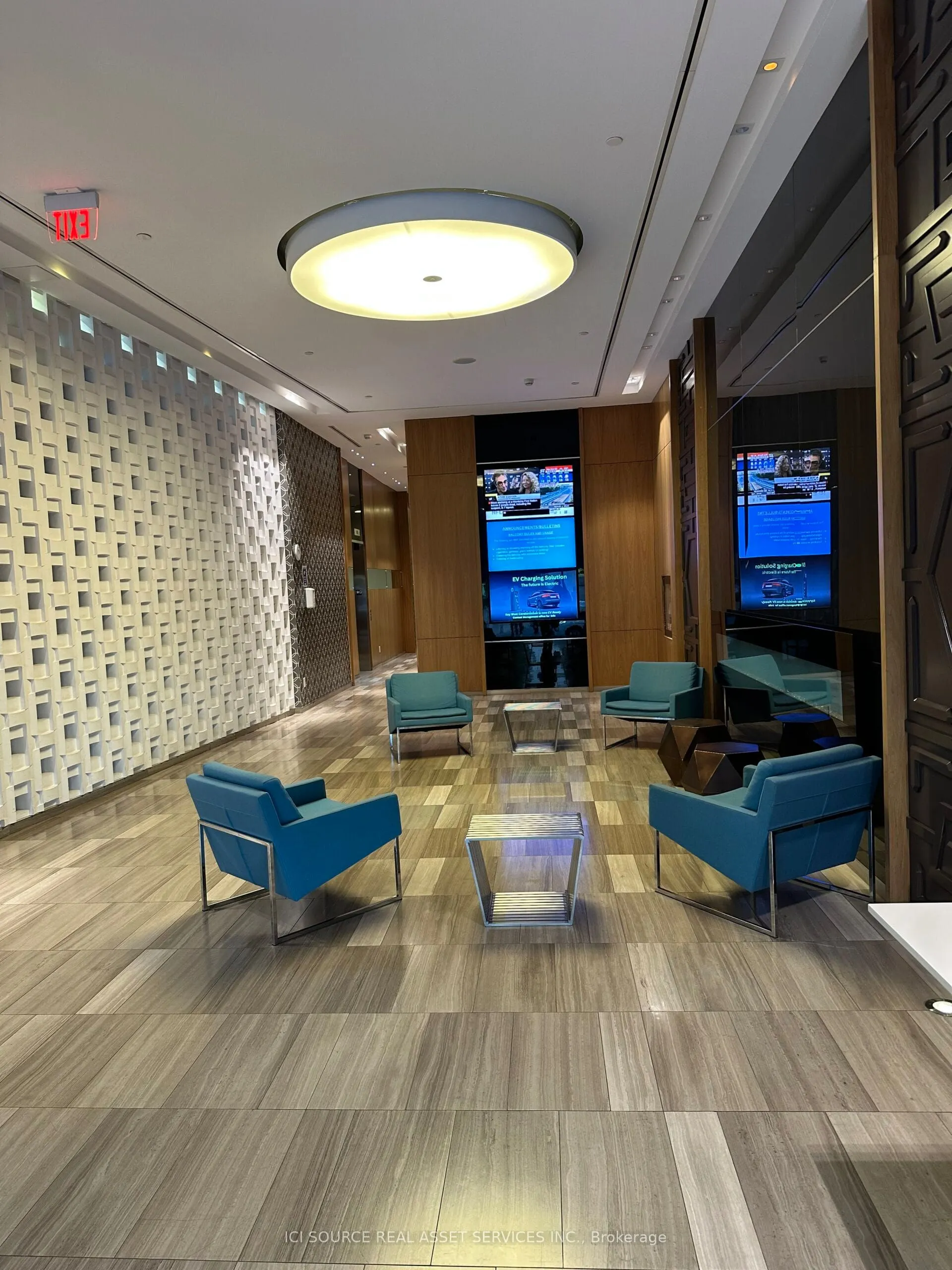 36 Park Lawn Road, #304