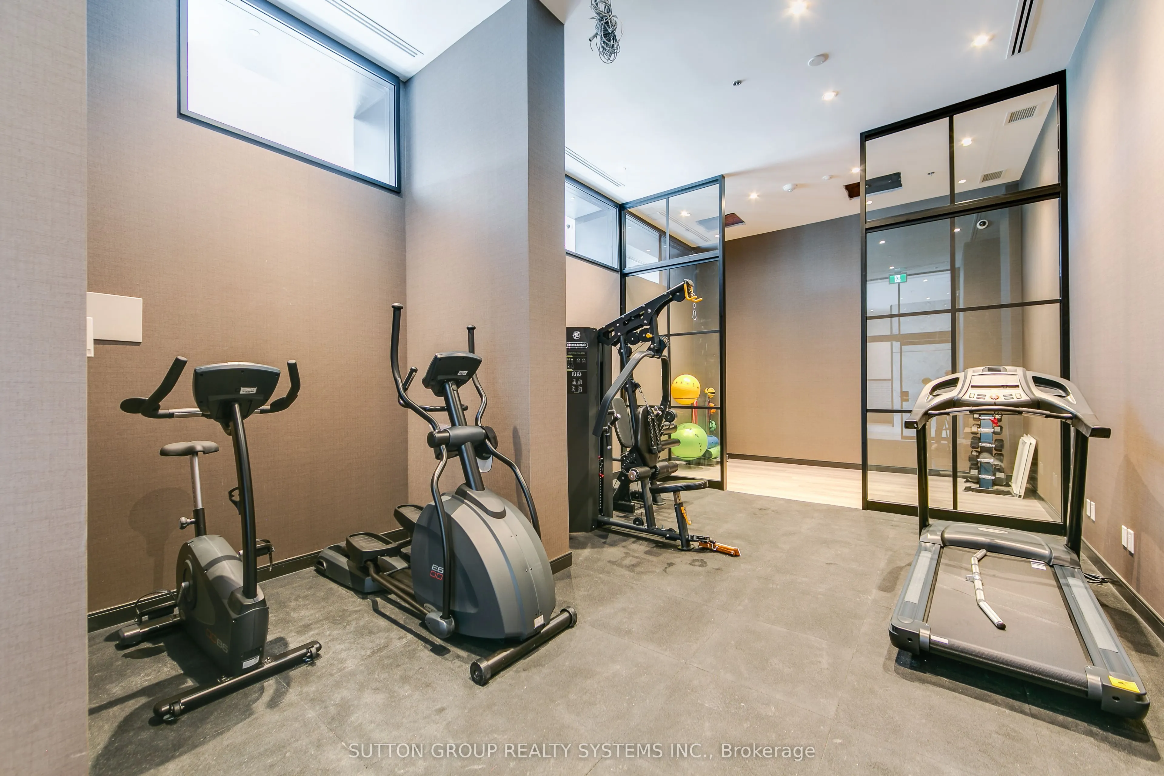 3005 Pine Glen Road, #204