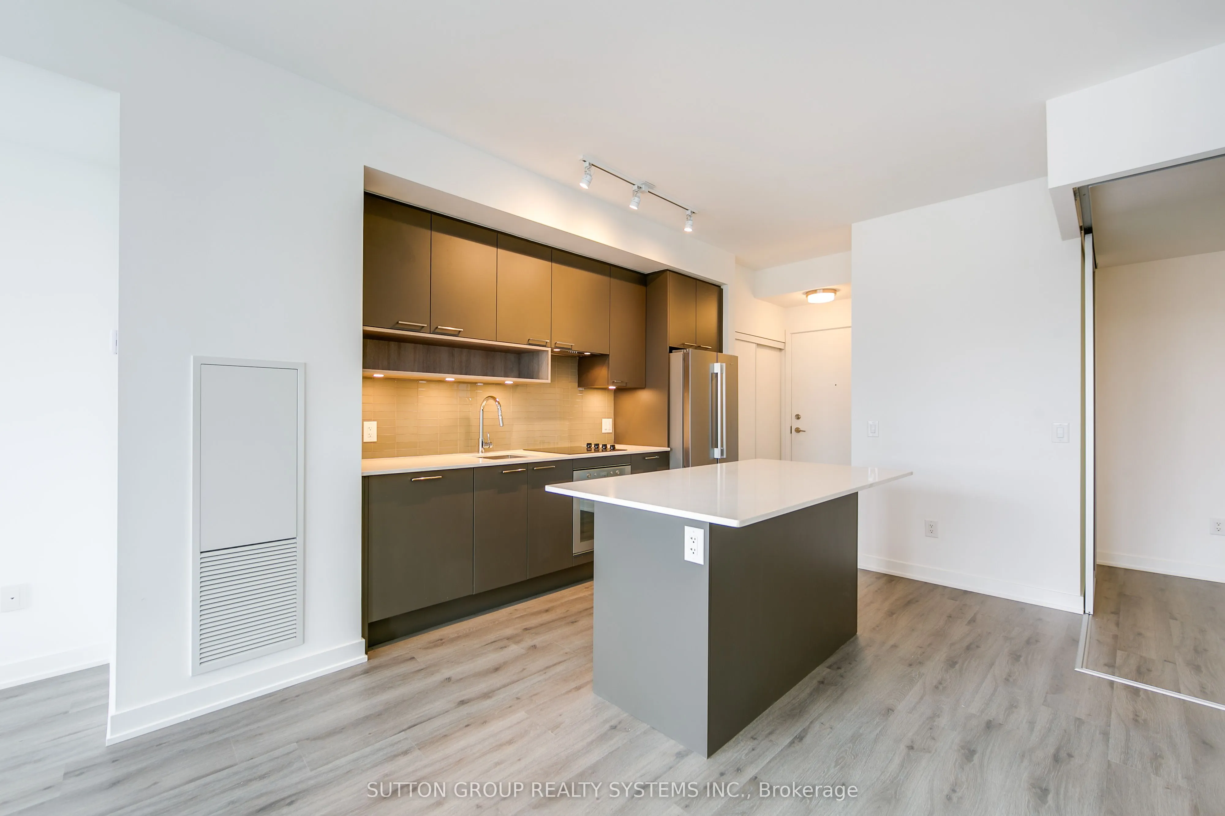 3005 Pine Glen Road, #204