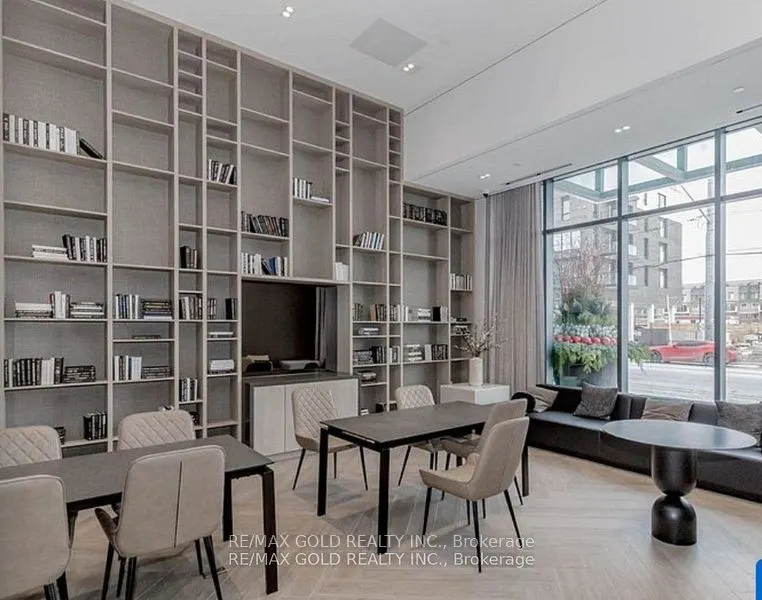2450 Old Bronte Road W, #723