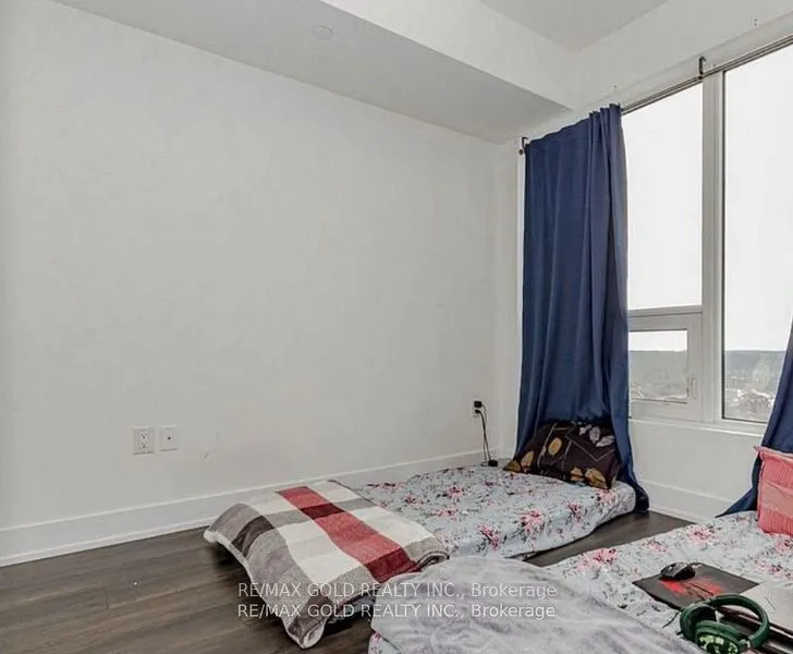 2450 Old Bronte Road W, #723