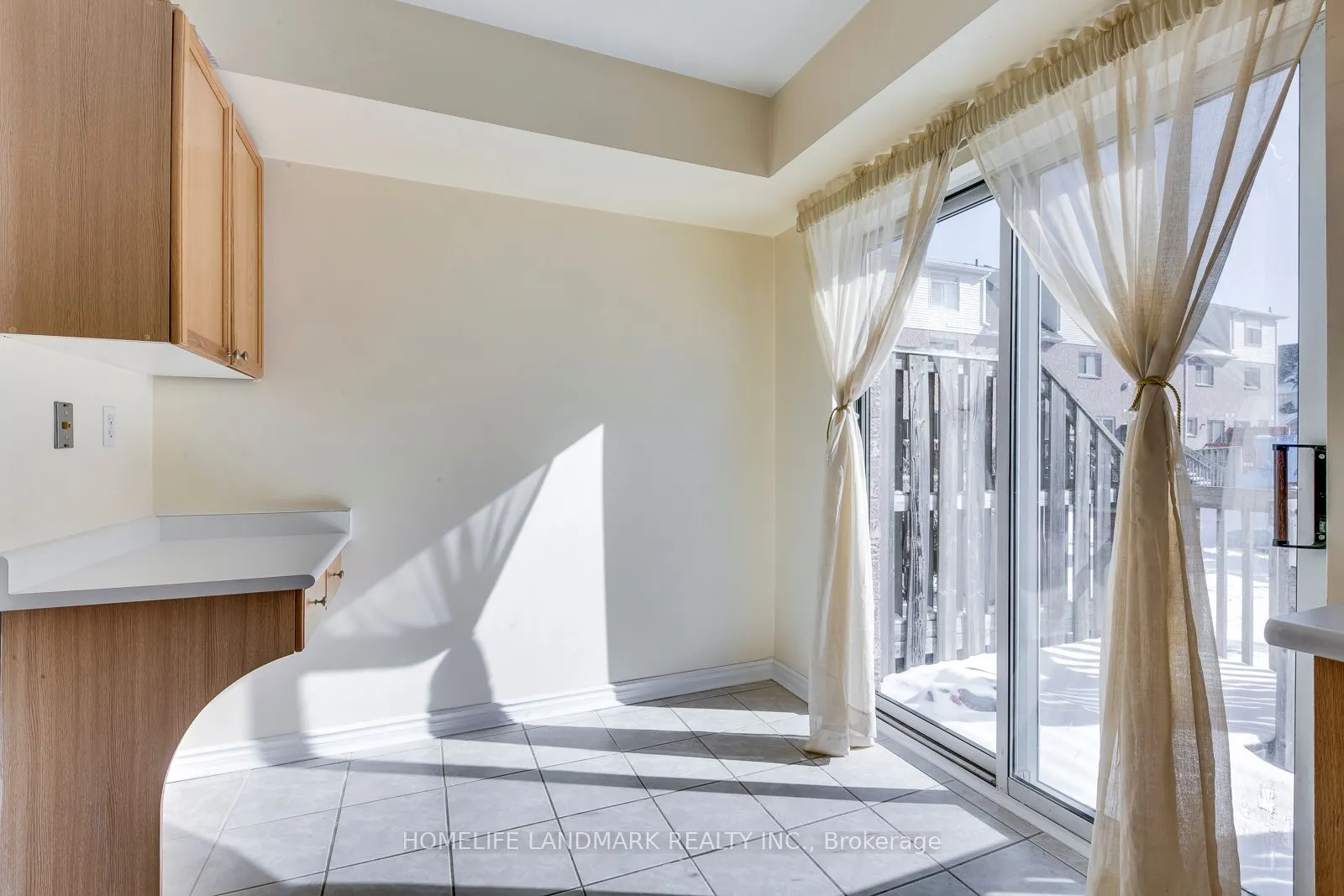 1050 Bristol Road W, #123