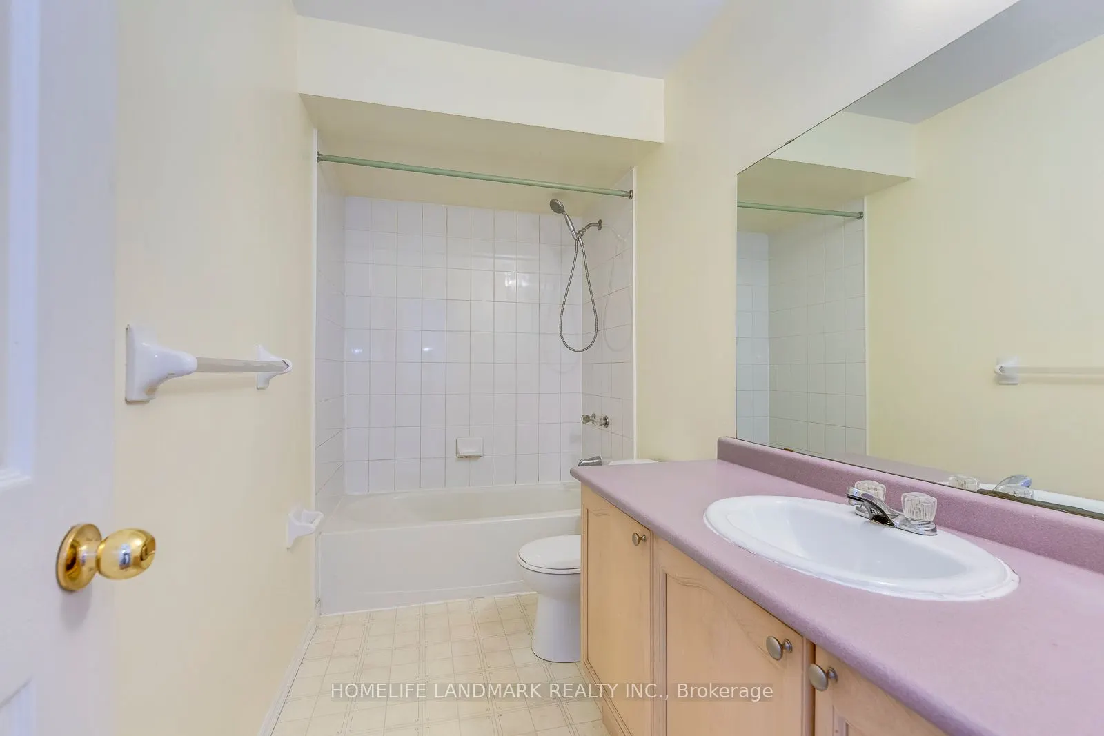 1050 Bristol Road W, #123