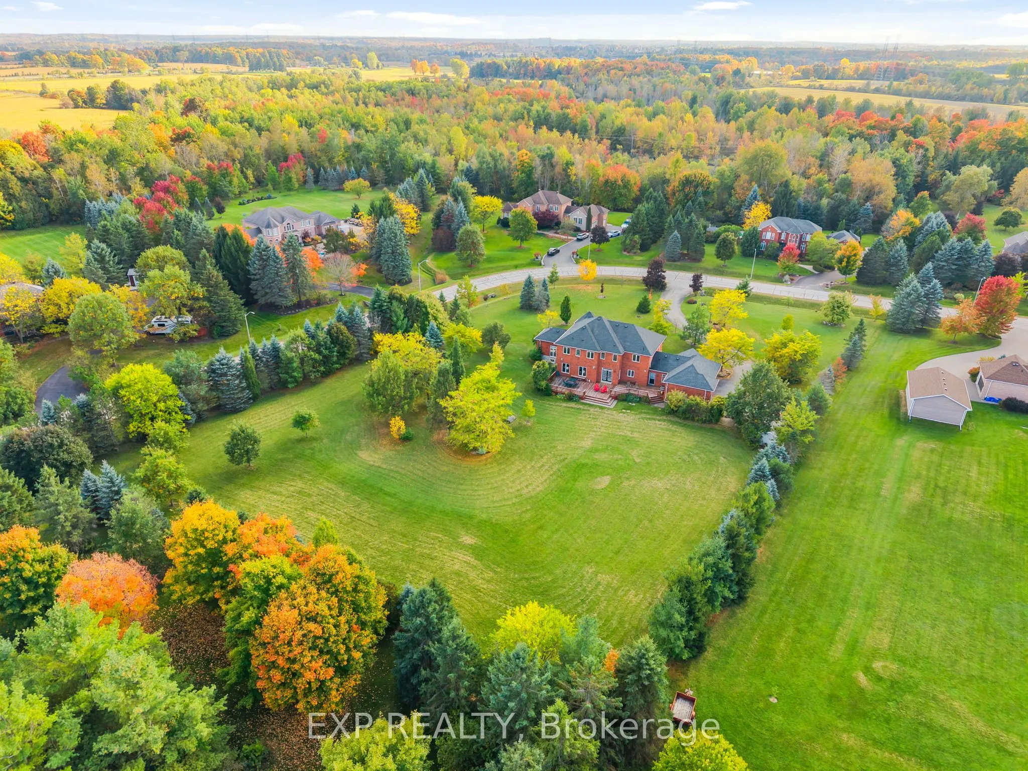 7 Forest Ridge Crescent