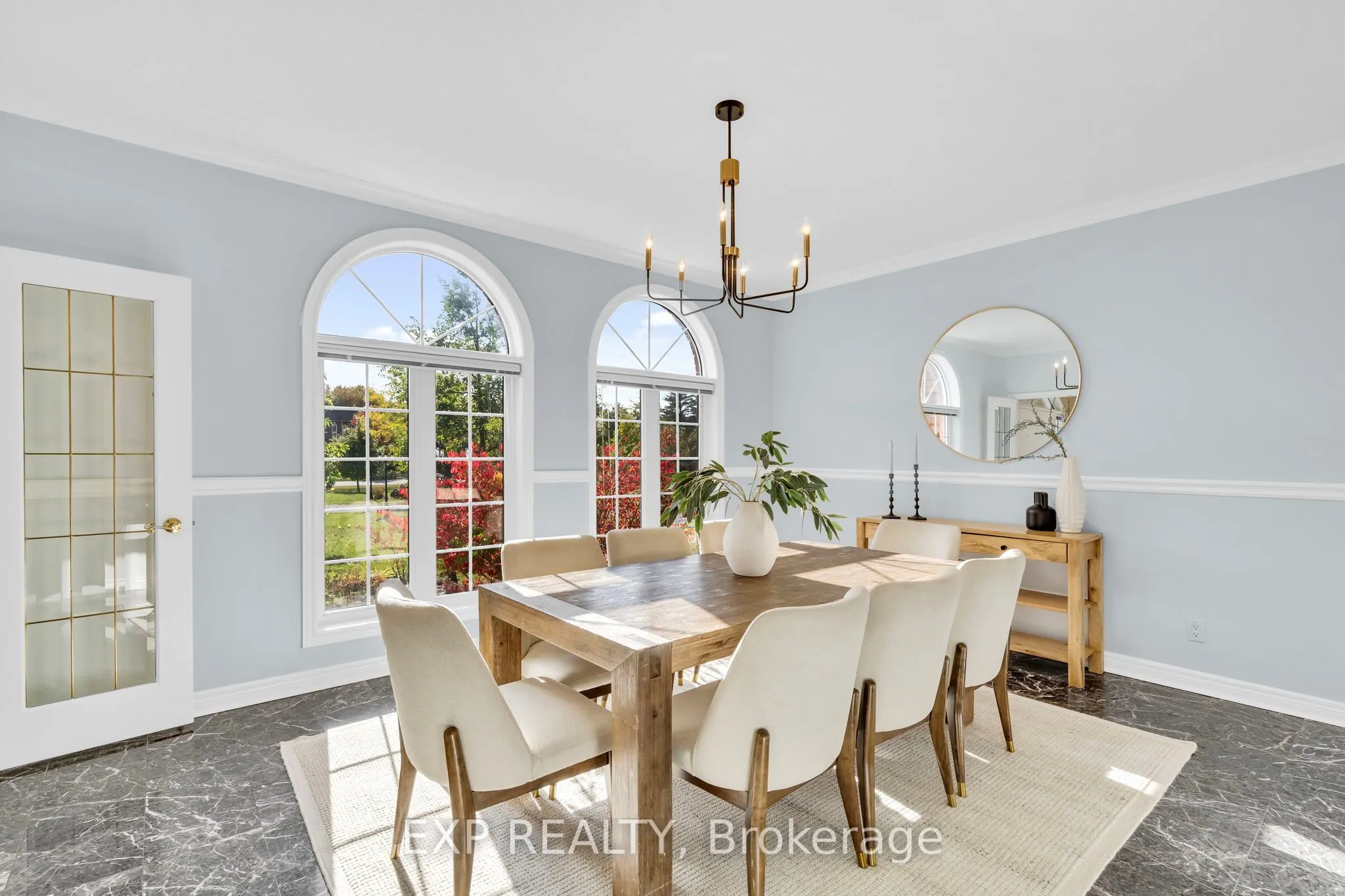 7 Forest Ridge Crescent