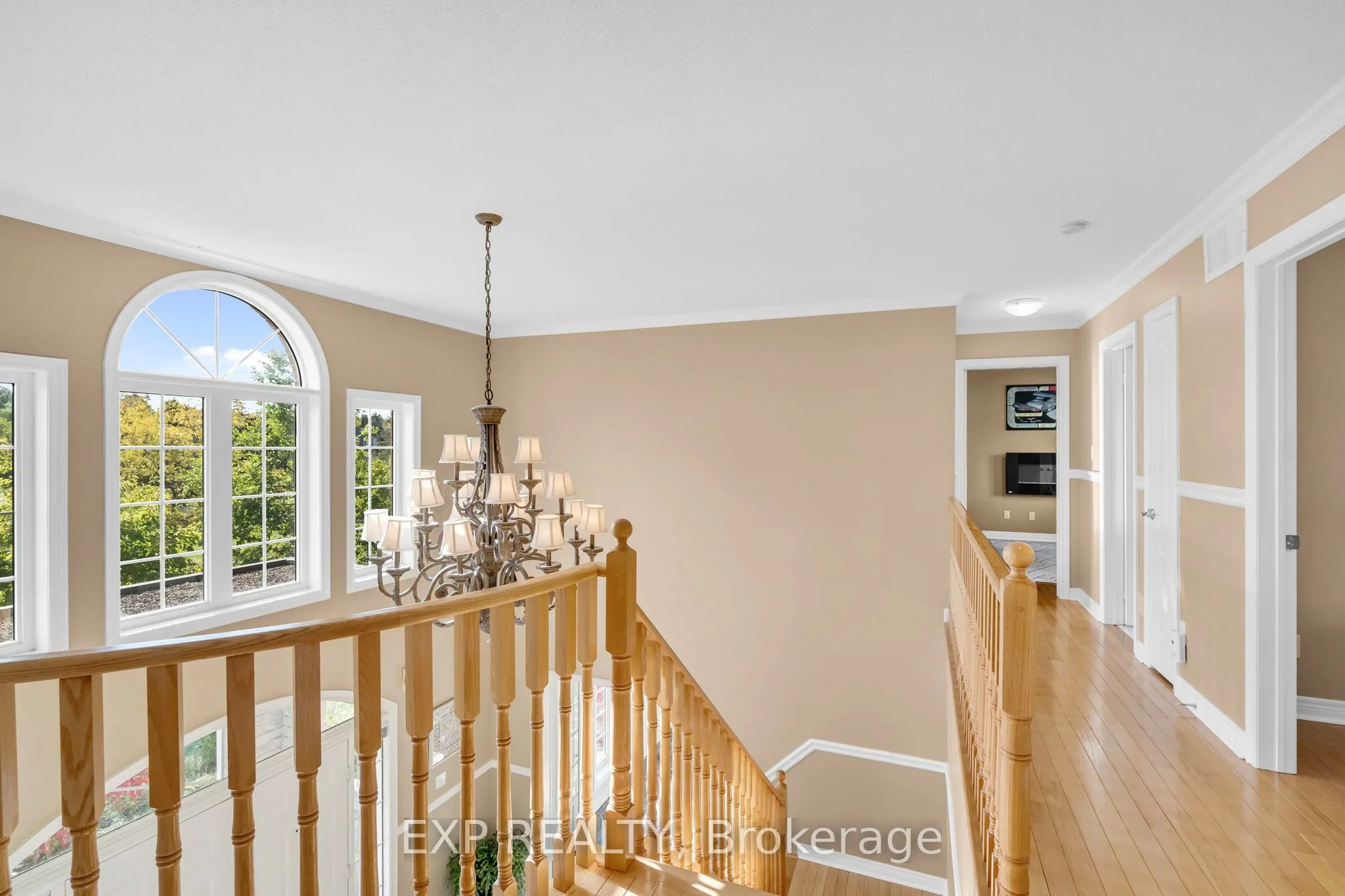 7 Forest Ridge Crescent