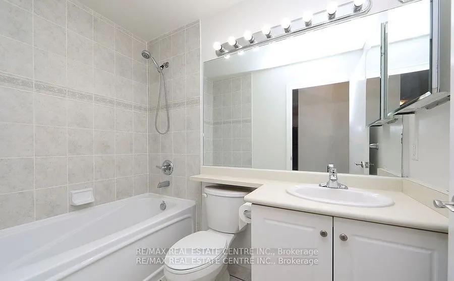 1359 Rathburn Road E, #1901