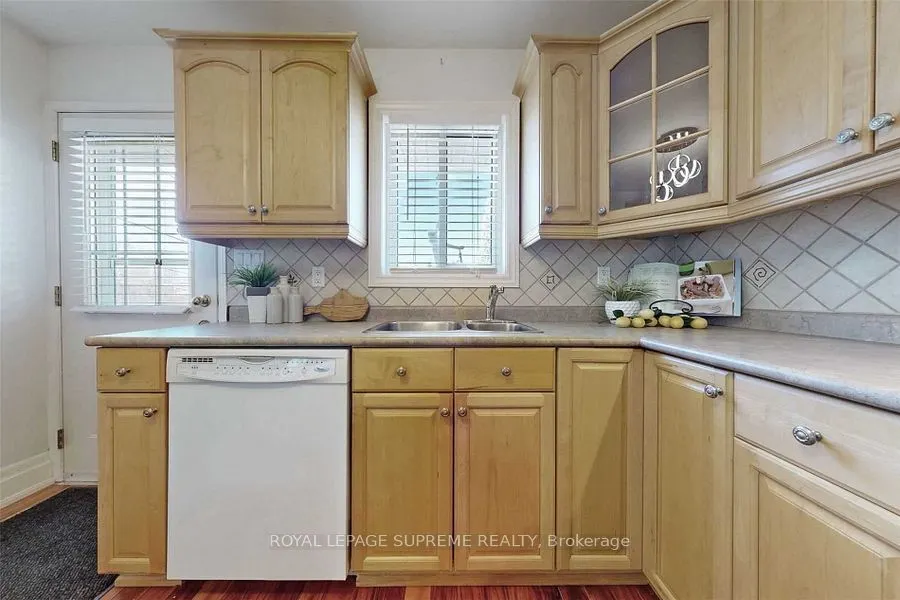 216 Silverthorn Avenue, #Main & Second Floor