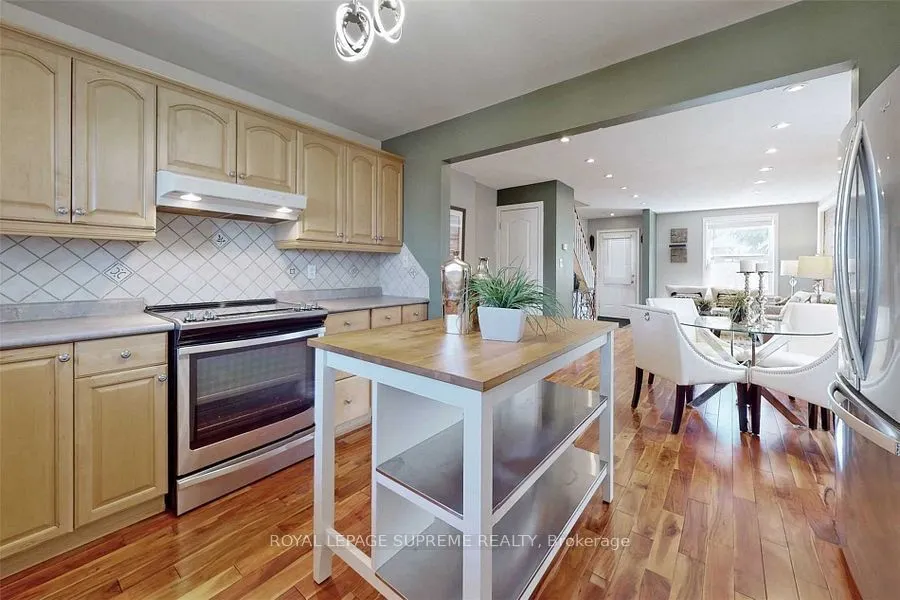216 Silverthorn Avenue, #Main & Second Floor