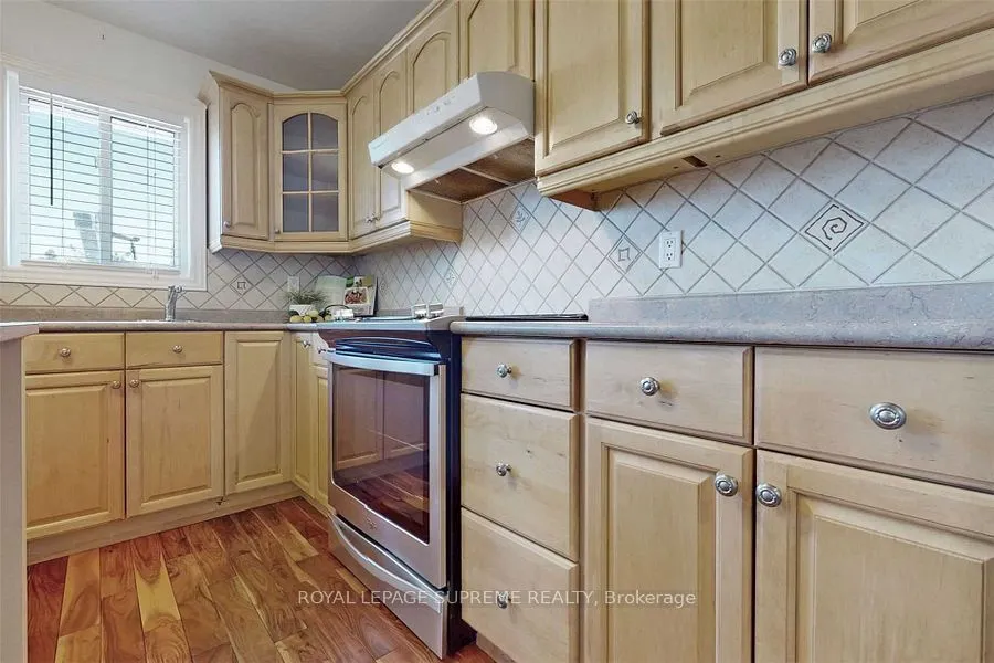 216 Silverthorn Avenue, #Main & Second Floor
