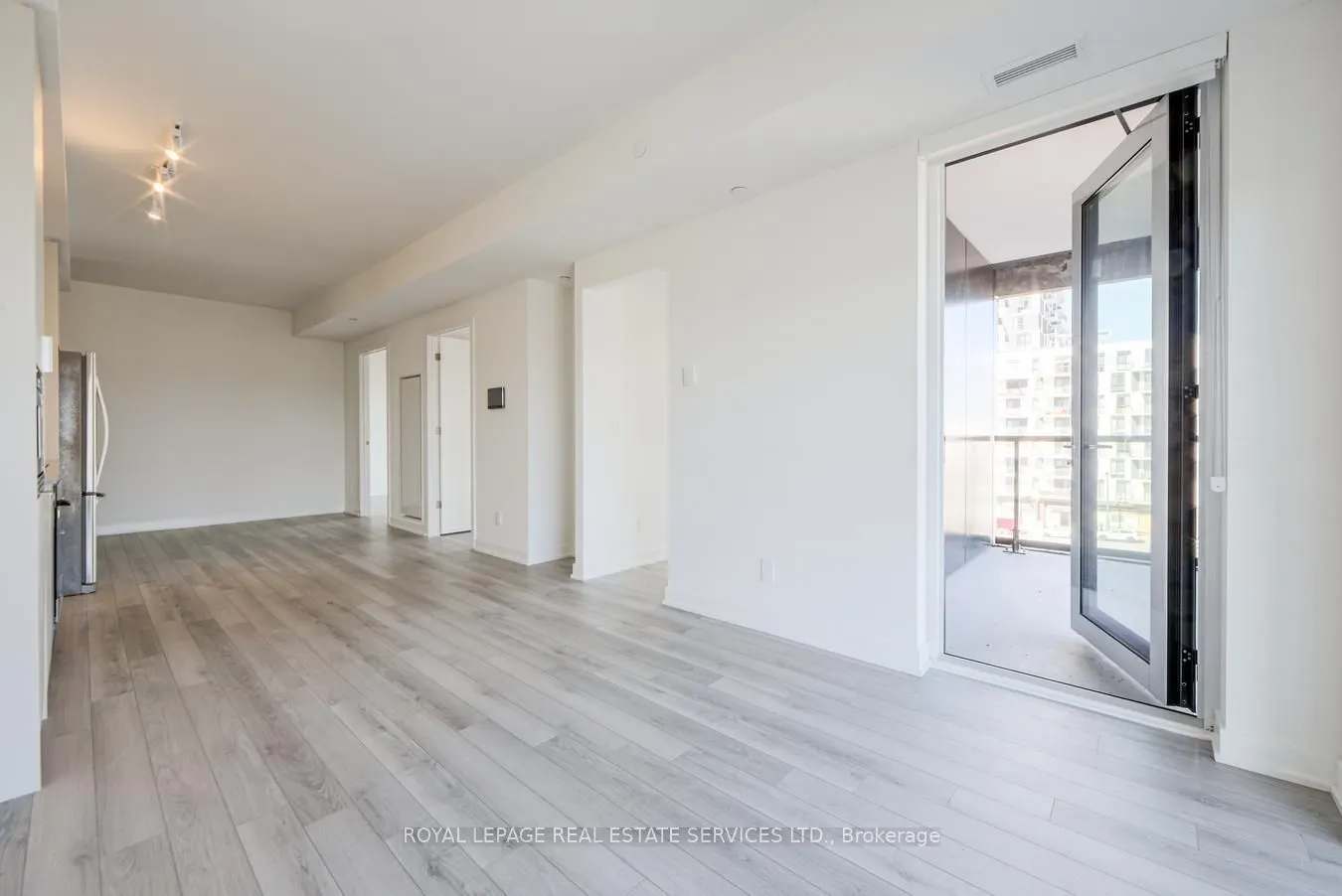 3079 Trafalgar Road, #508