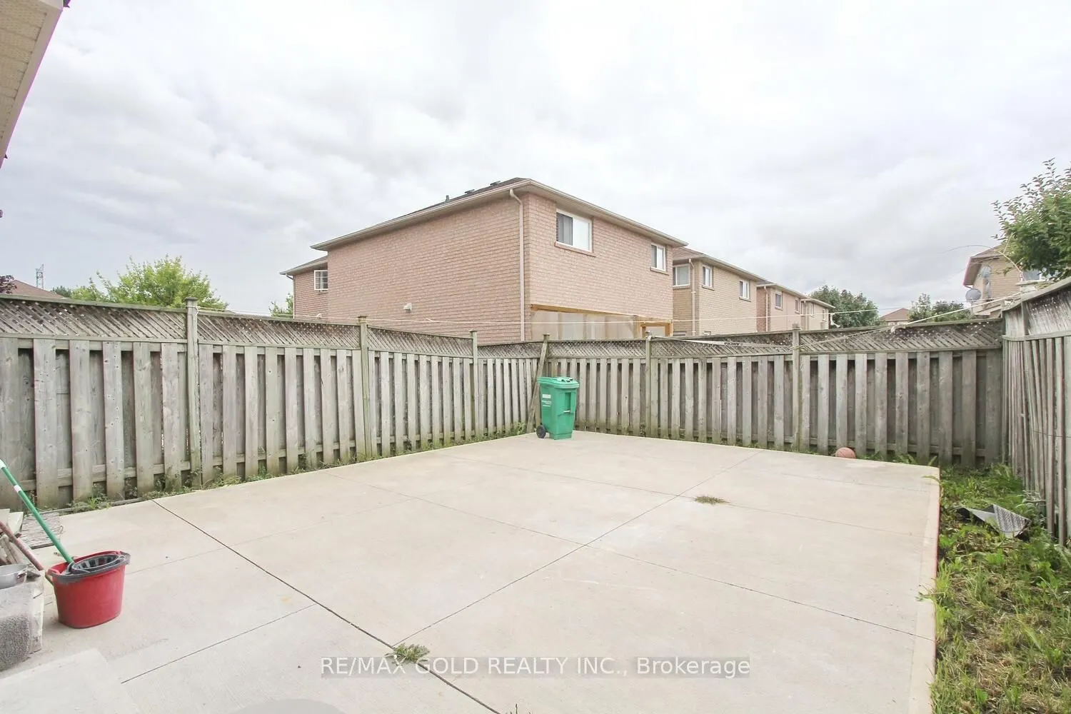 96 Lauraglen Crescent