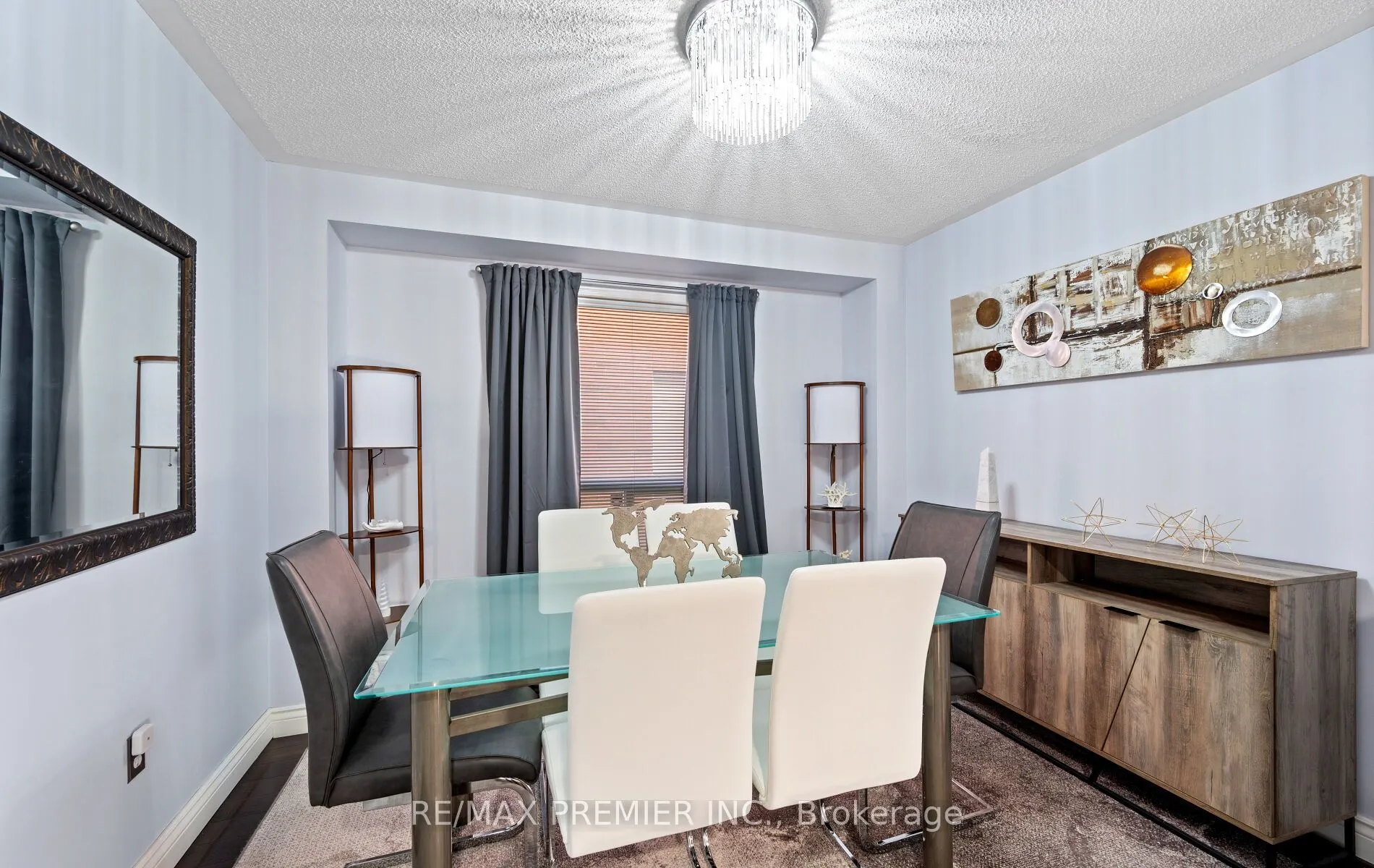 49 Fallstar Crescent
