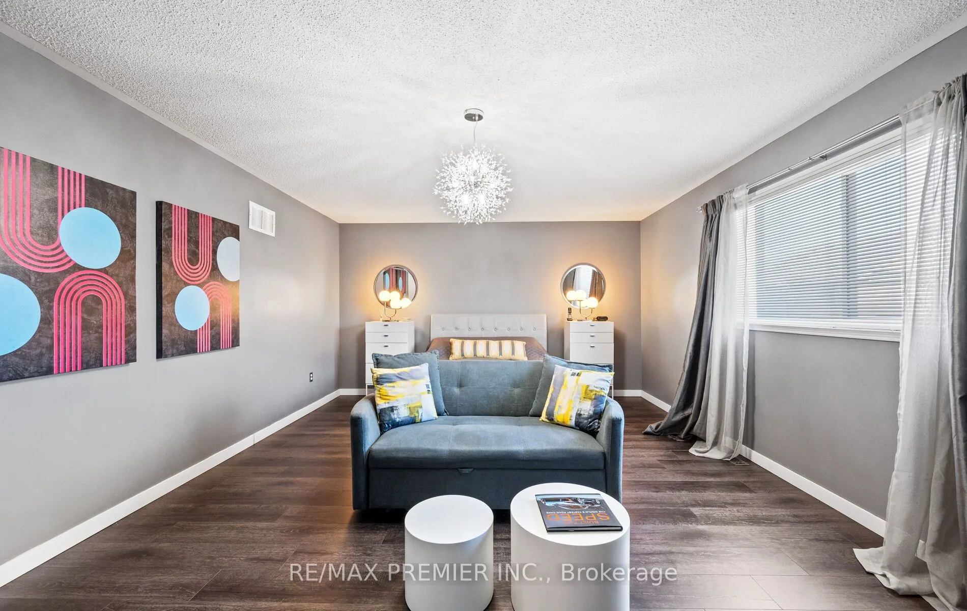 49 Fallstar Crescent