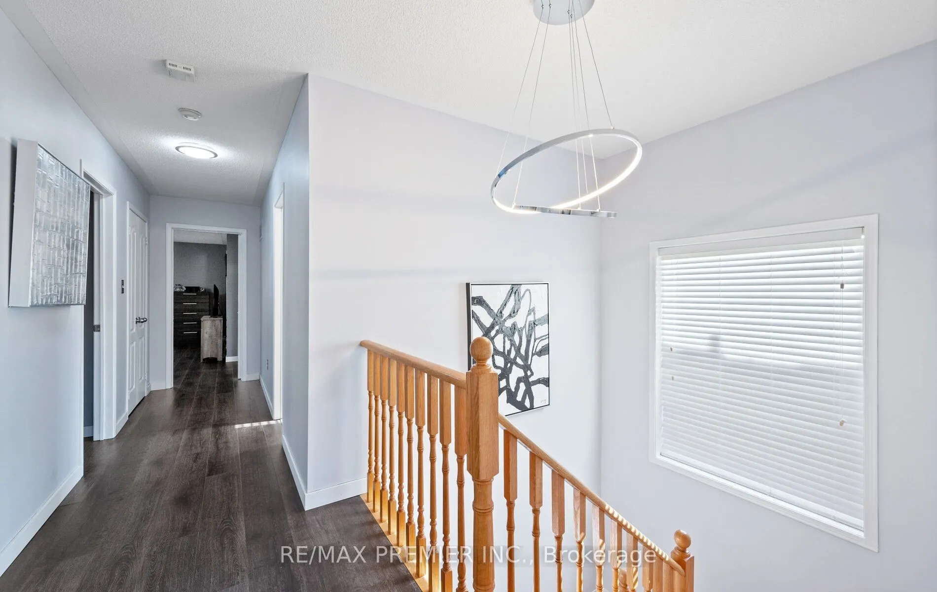49 Fallstar Crescent