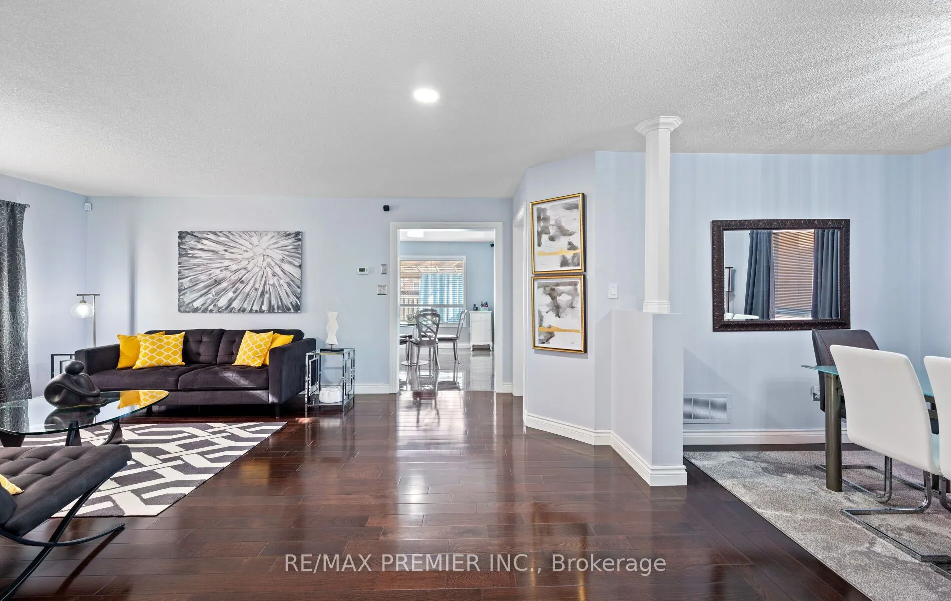 49 Fallstar Crescent